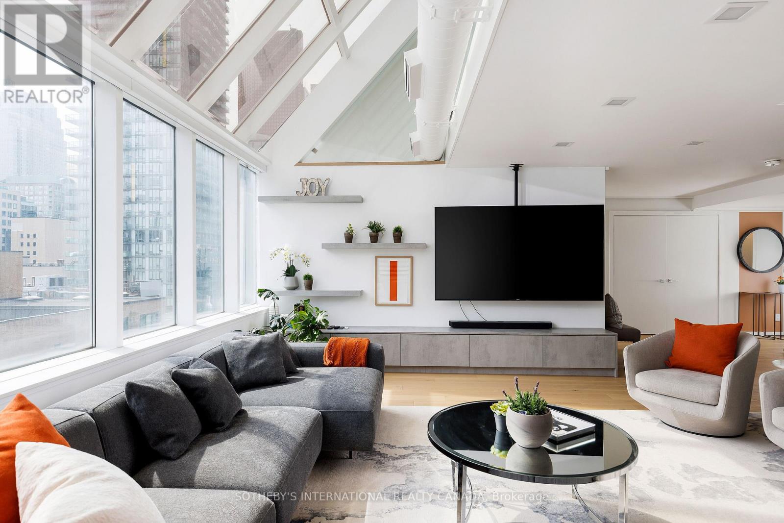 Ph 912 - 82 Lombard Street, Toronto, Ontario  M5C 2S8 - Photo 6 - C12538644