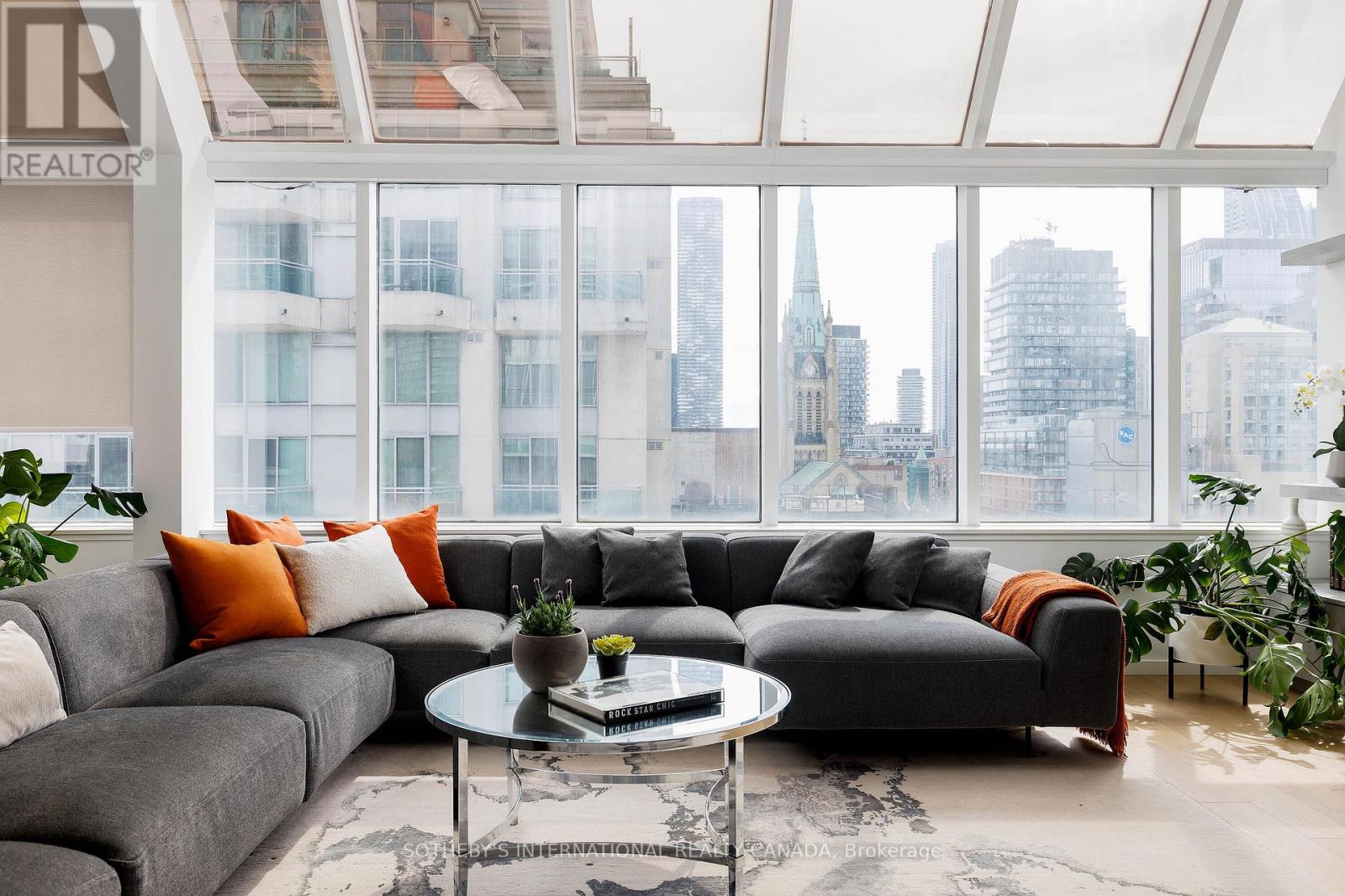 Ph 912 - 82 Lombard Street, Toronto, Ontario  M5C 2S8 - Photo 8 - C12538644