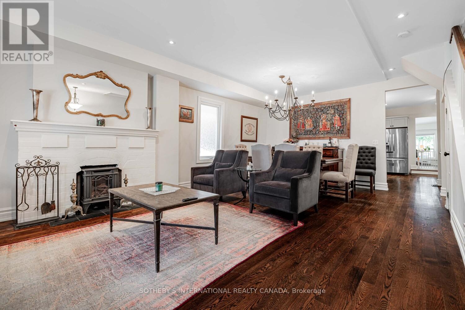 122 Kenwood Avenue, Toronto, Ontario  M6C 2S3 - Photo 10 - C12539690