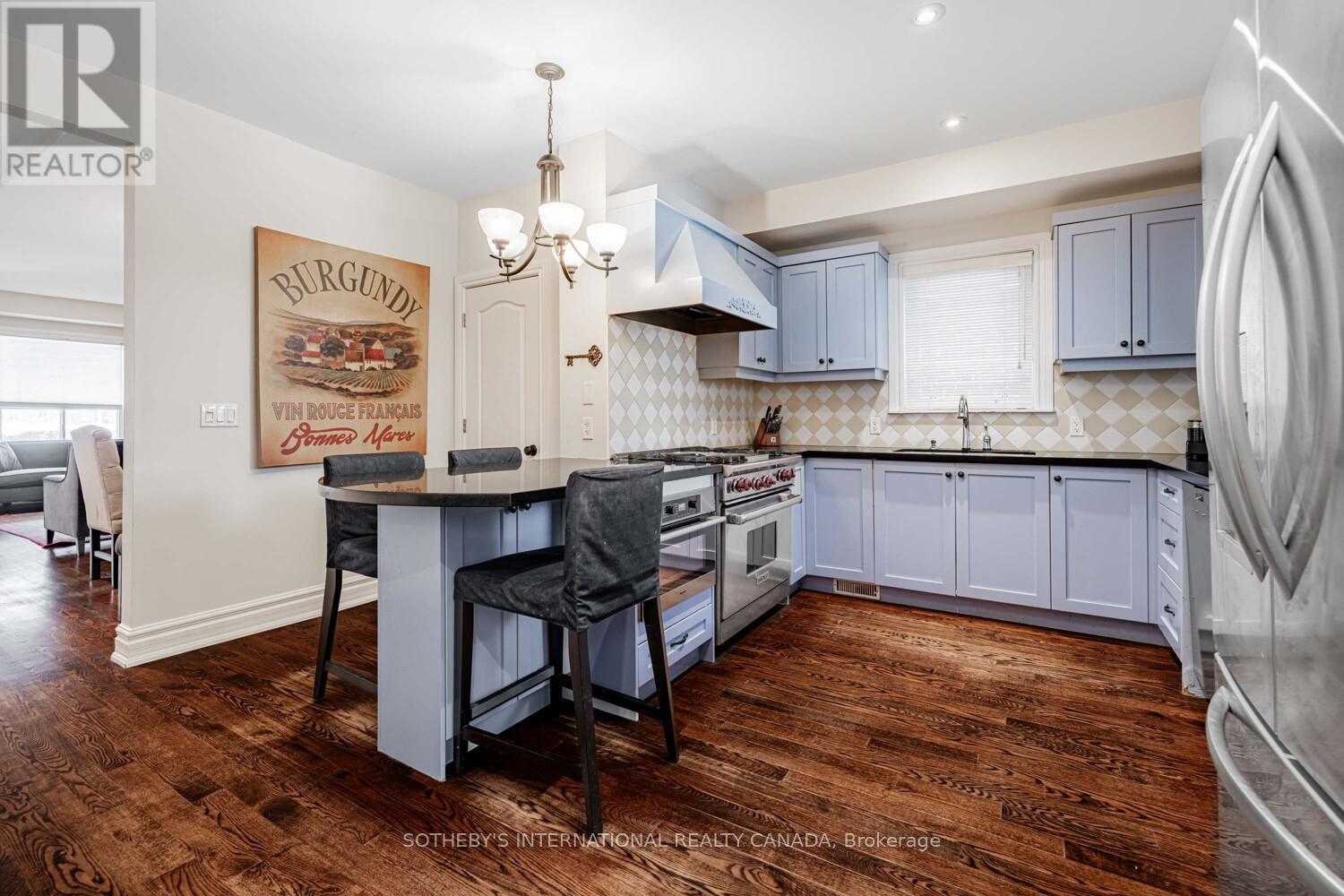 122 Kenwood Avenue, Toronto, Ontario  M6C 2S3 - Photo 12 - C12539690