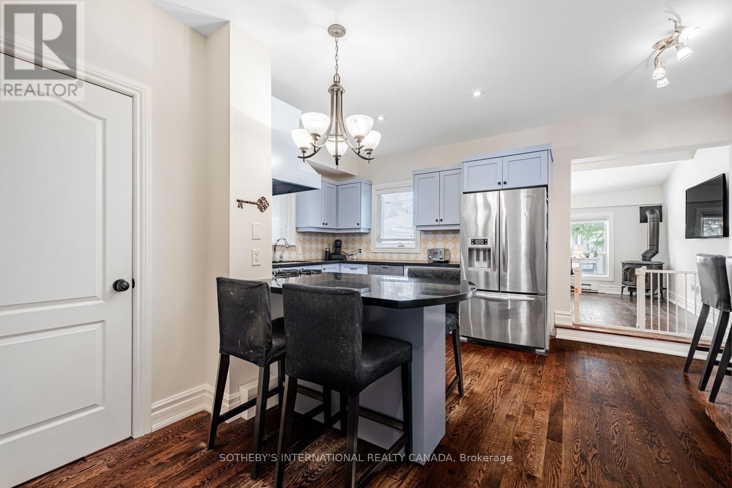 122 Kenwood Avenue, Toronto, Ontario  M6C 2S3 - Photo 14 - C12539690