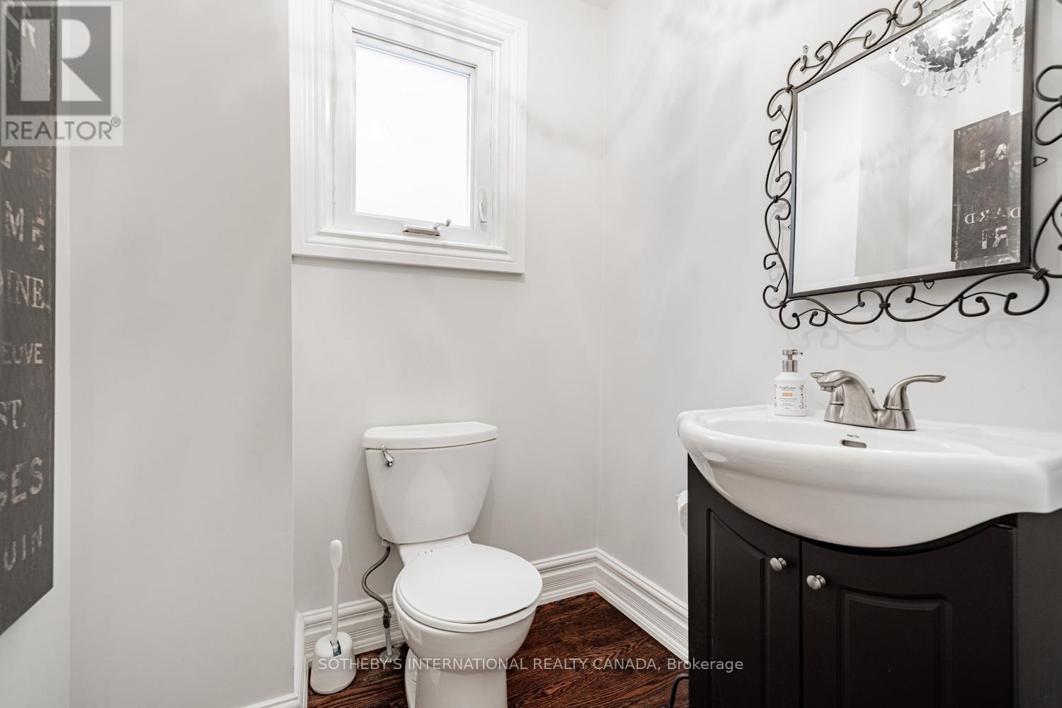 122 Kenwood Avenue, Toronto, Ontario  M6C 2S3 - Photo 21 - C12539690