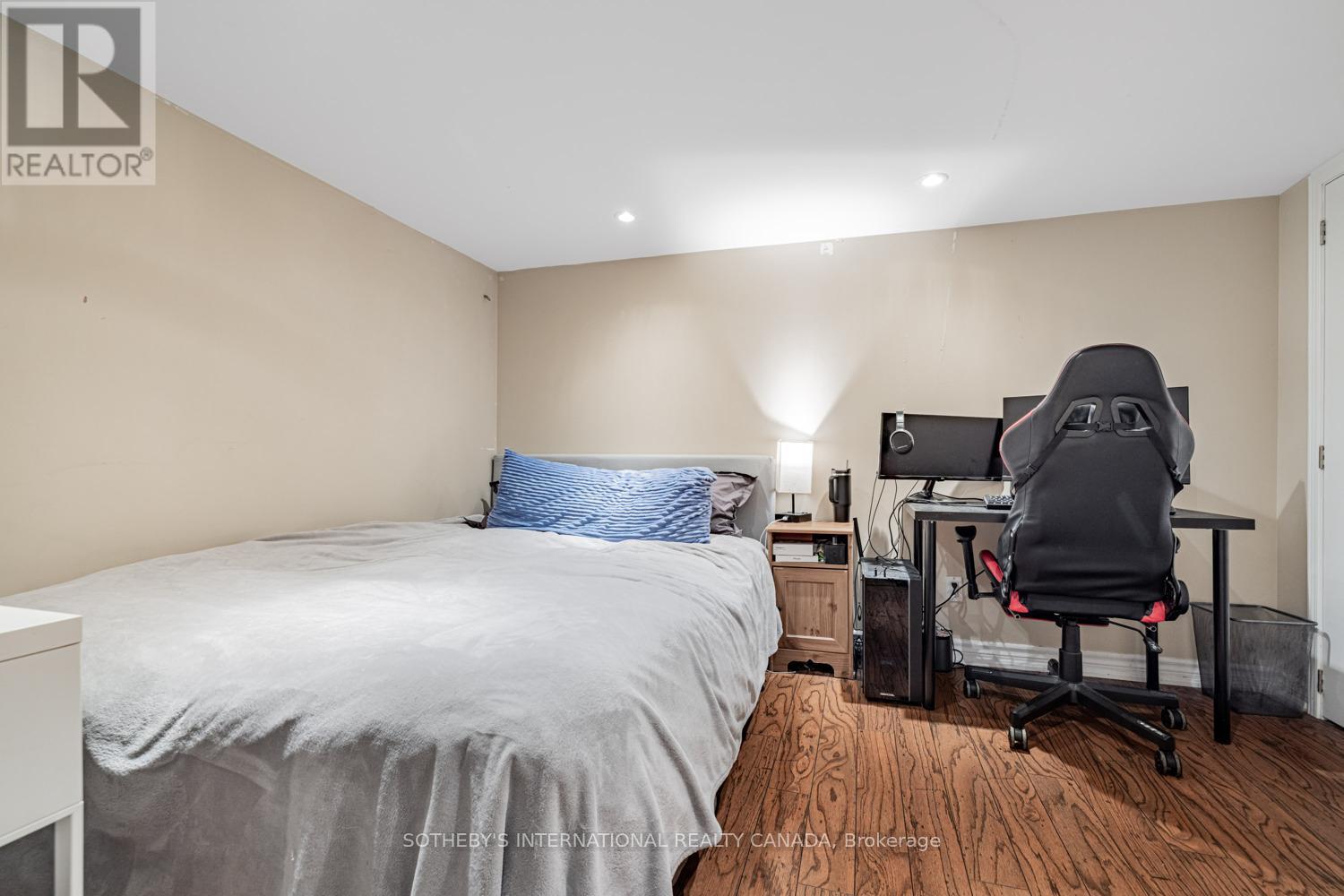 122 Kenwood Avenue, Toronto, Ontario  M6C 2S3 - Photo 29 - C12539690