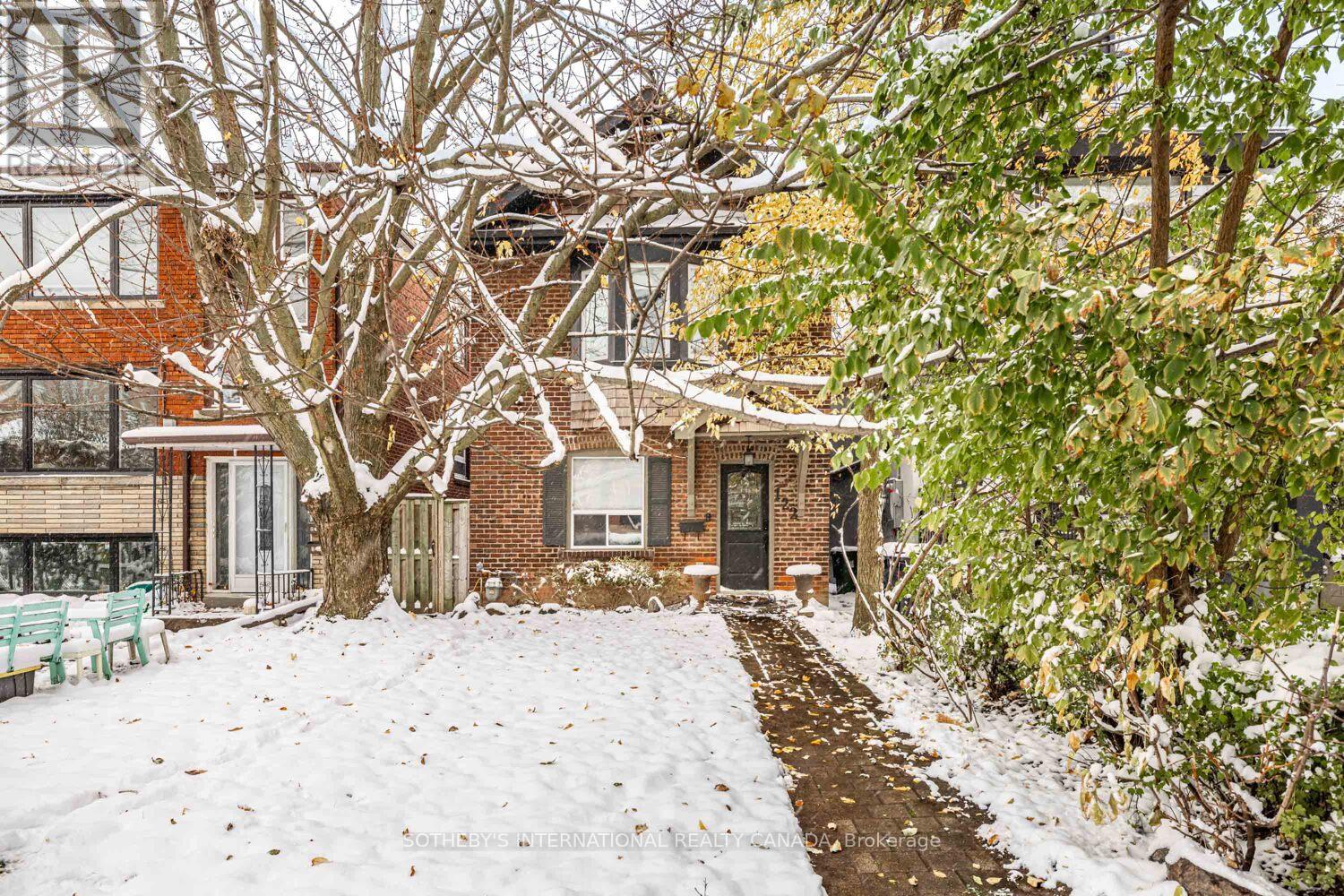 122 Kenwood Avenue, Toronto, Ontario  M6C 2S3 - Photo 3 - C12539690