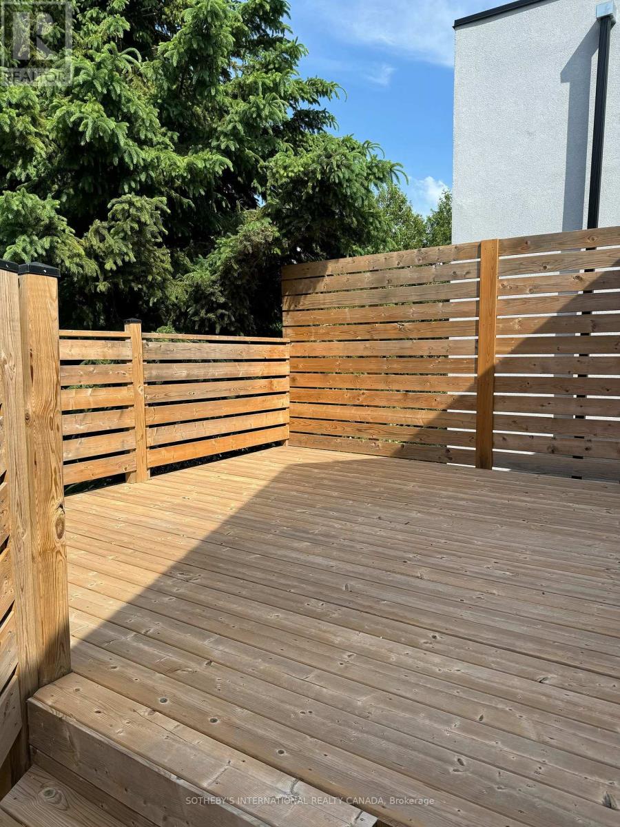 122 Kenwood Avenue, Toronto, Ontario  M6C 2S3 - Photo 34 - C12539690