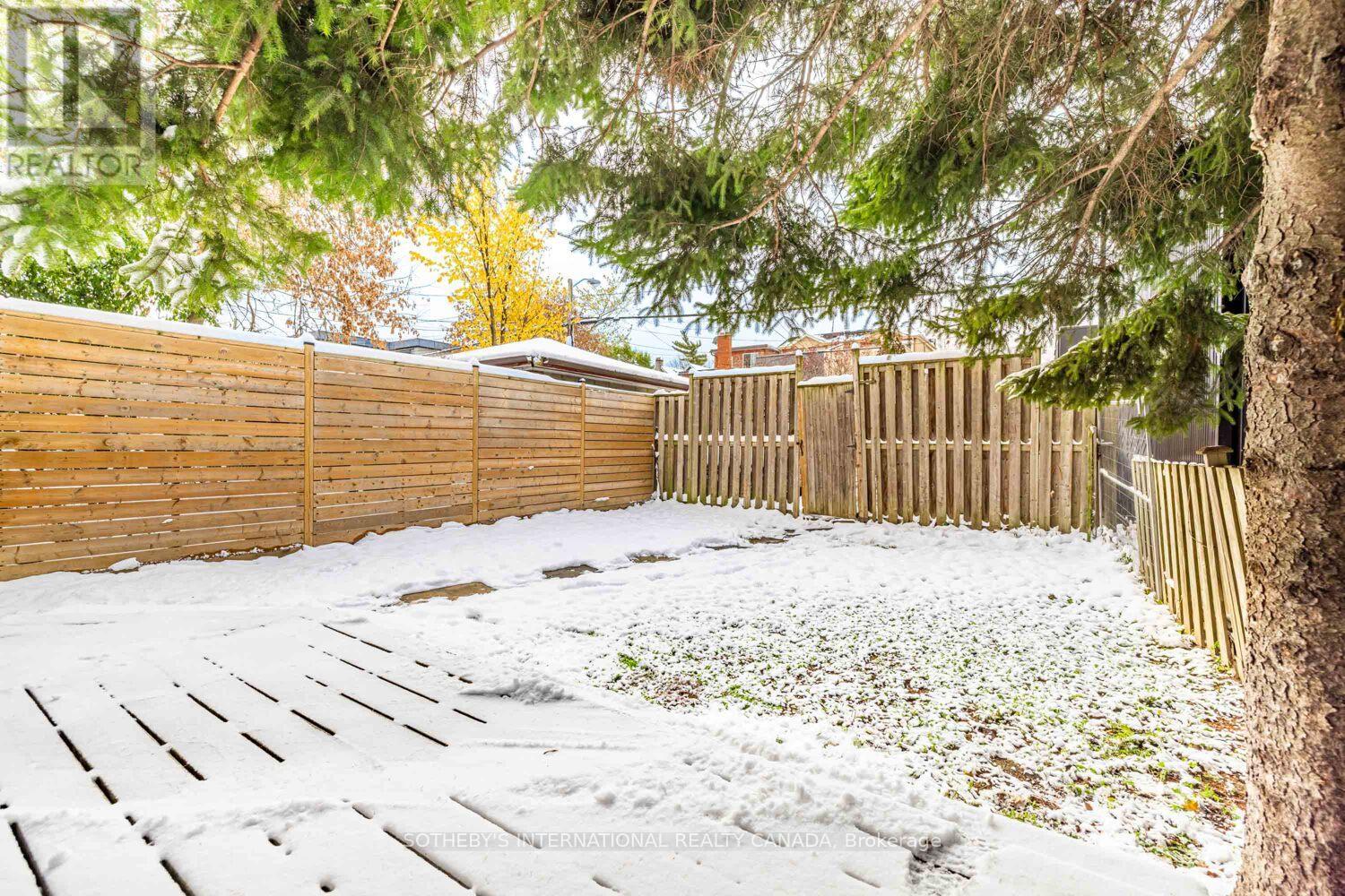 122 Kenwood Avenue, Toronto, Ontario  M6C 2S3 - Photo 38 - C12539690