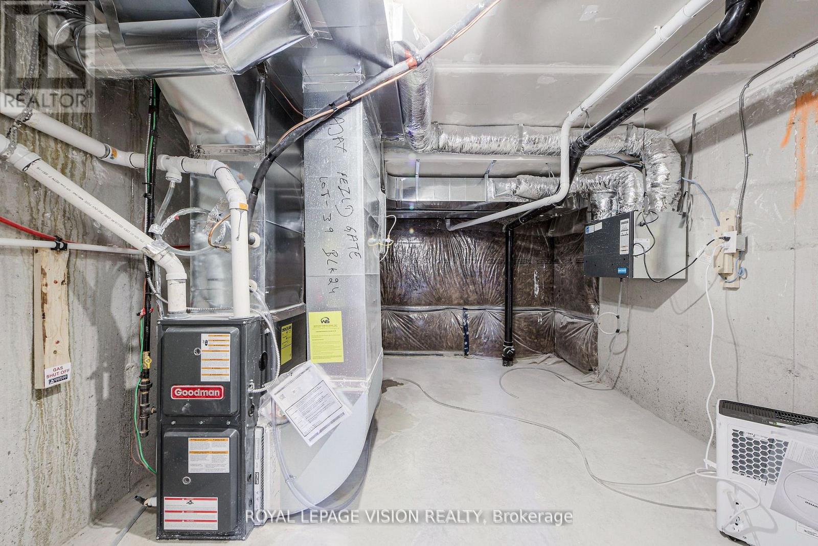 426 Salem Road S, Ajax, Ontario  L1S 7J3 - Photo 30 - E12539688