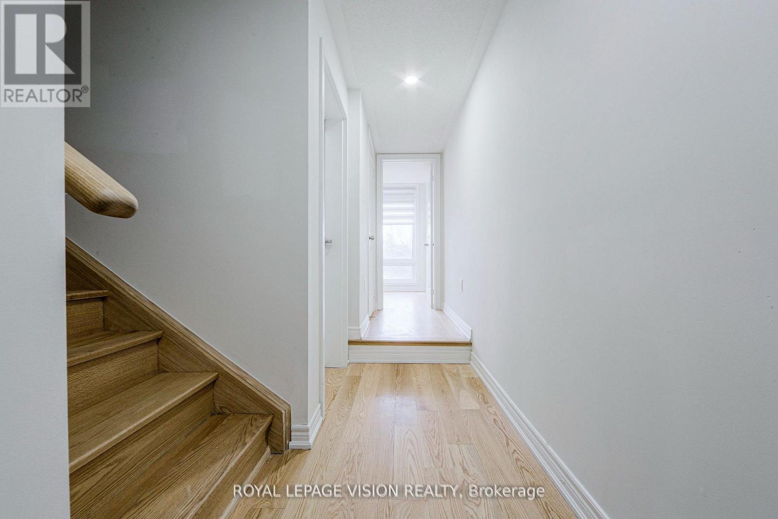 426 Salem Road S, Ajax, Ontario  L1S 7J3 - Photo 5 - E12539688