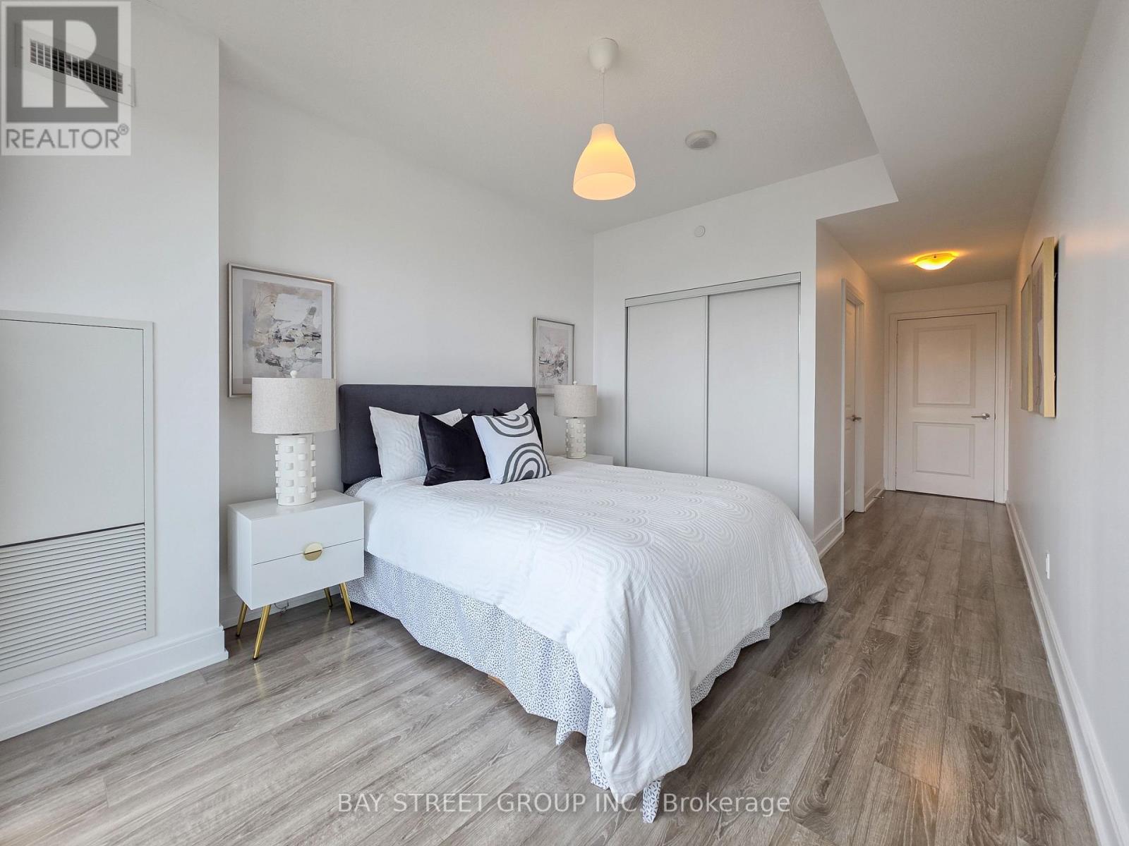 705b - 9608 Yonge Street, Richmond Hill, Ontario  L4C 0X4 - Photo 15 - N12539684