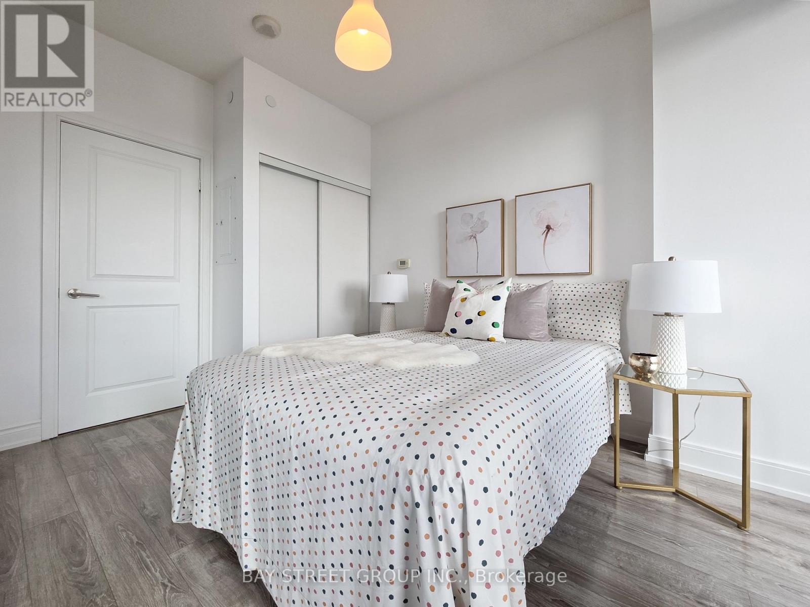 705b - 9608 Yonge Street, Richmond Hill, Ontario  L4C 0X4 - Photo 18 - N12539684