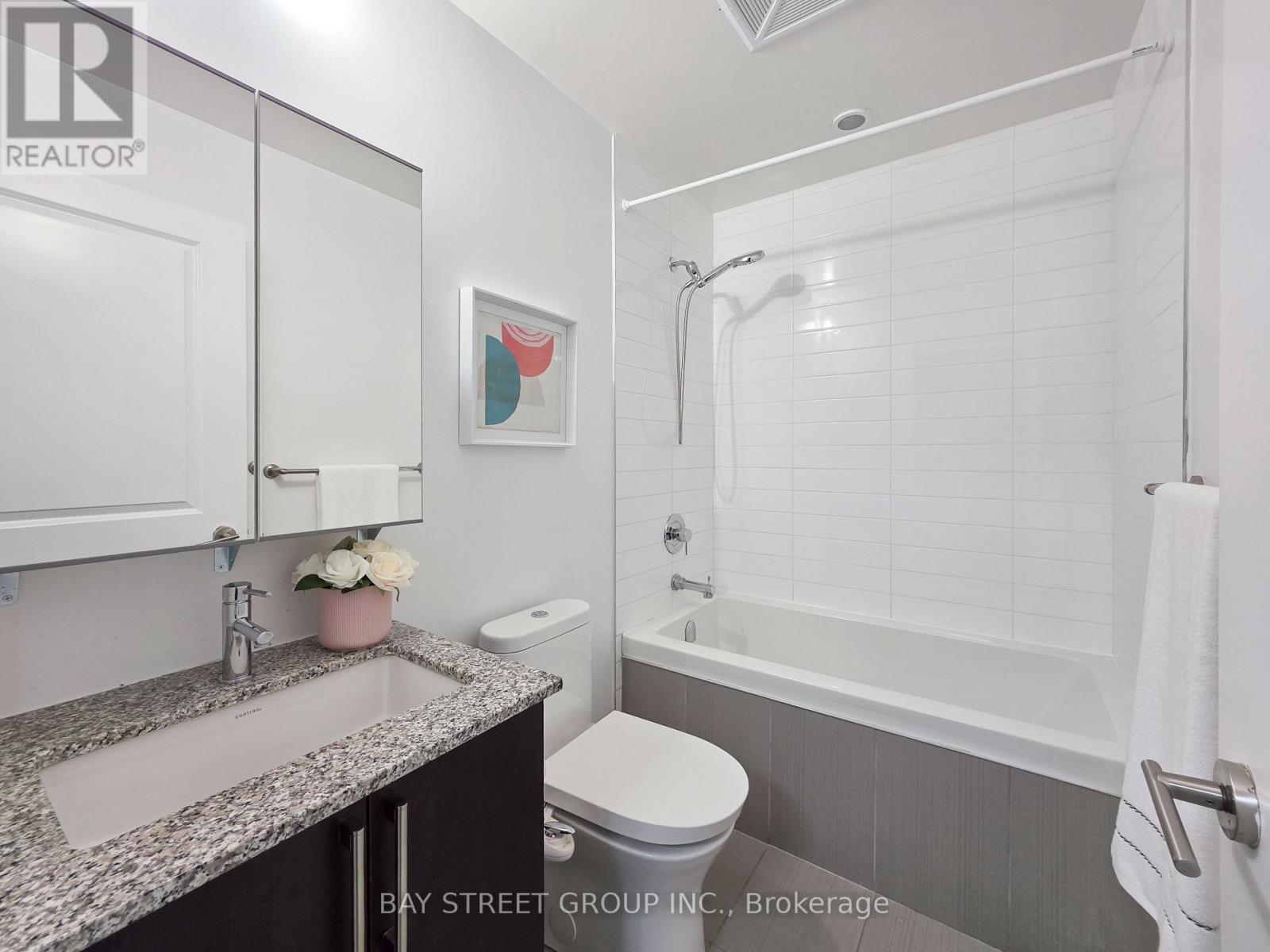 705b - 9608 Yonge Street, Richmond Hill, Ontario  L4C 0X4 - Photo 20 - N12539684