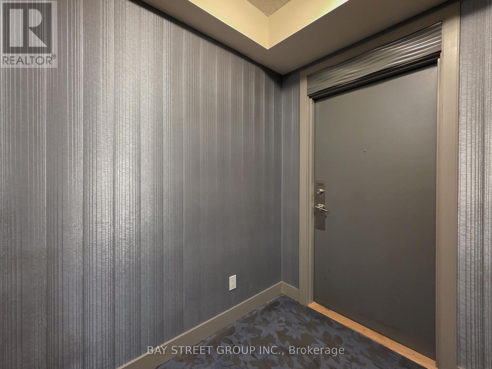 705b - 9608 Yonge Street, Richmond Hill, Ontario  L4C 0X4 - Photo 28 - N12539684