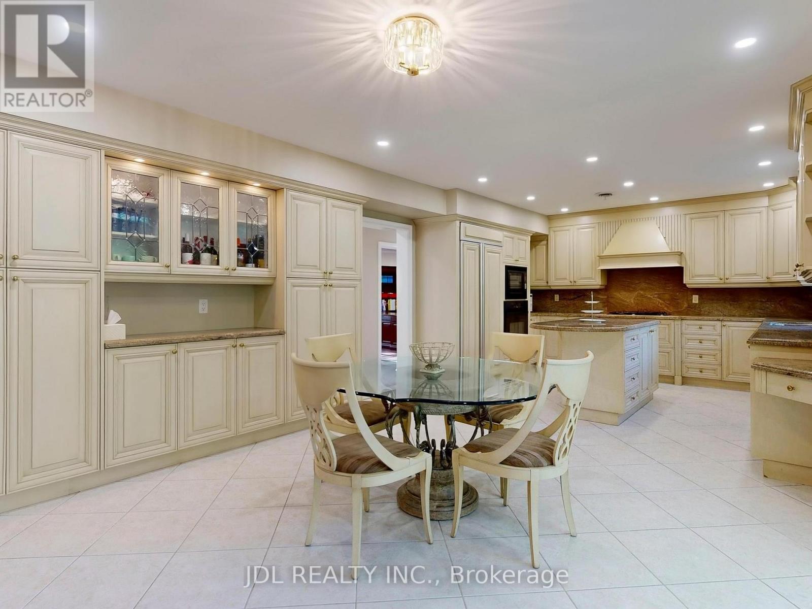 11 Moodie Drive, Richmond Hill, Ontario  L4C 8C9 - Photo 13 - N12539696