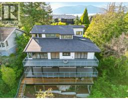 6230 Summit Avenue, West Vancouver, Ca