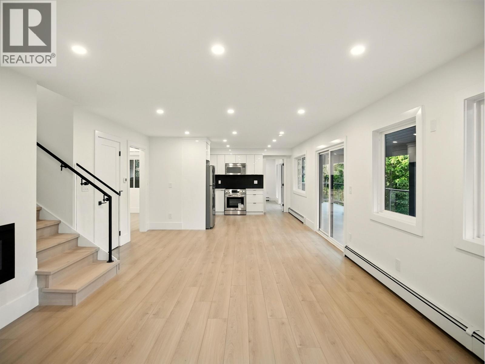 6230 Summit Avenue, West Vancouver, British Columbia  V7W 1Y2 - Photo 30 - R3066866