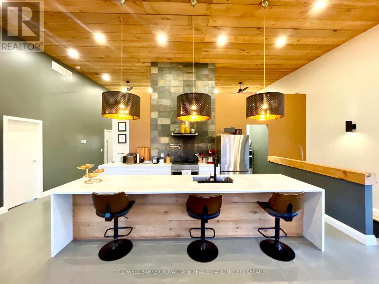 817 Doans Ridge Road, Welland, Ontario L3B 5N7 - Photo 12 - X12539704