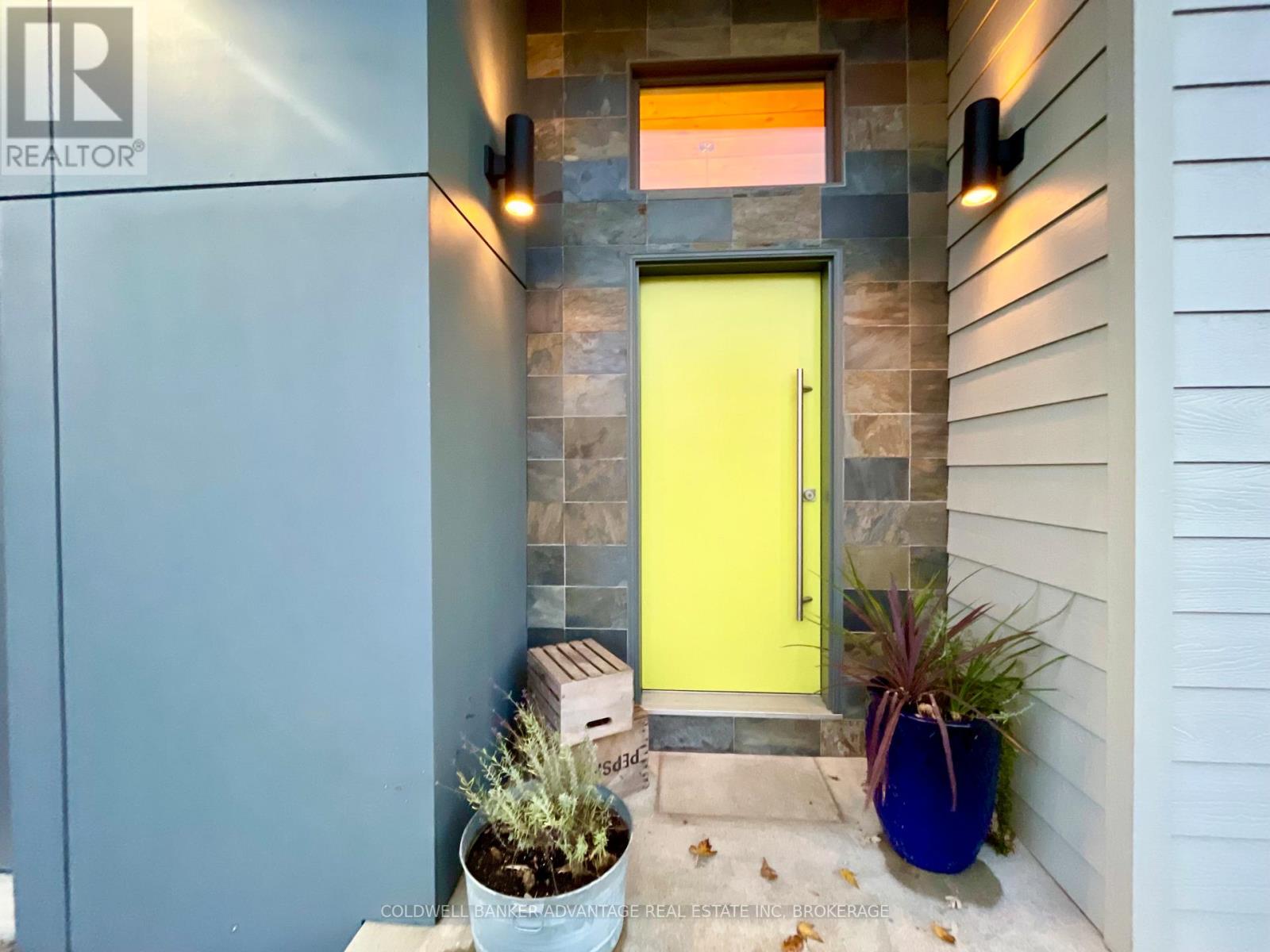 817 Doans Ridge Road, Welland, Ontario L3B 5N7 - Photo 3 - X12539704