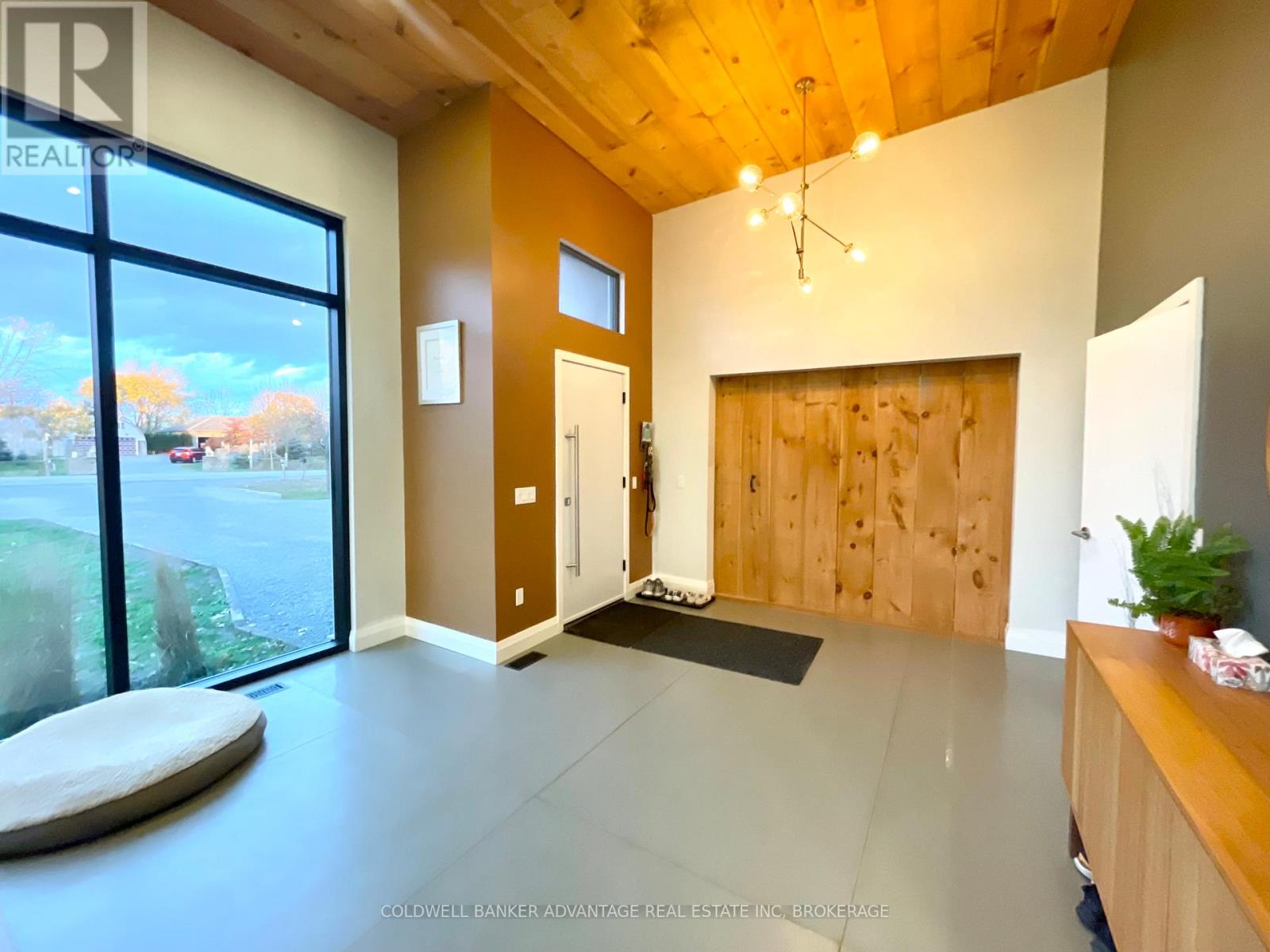 817 Doans Ridge Road, Welland, Ontario L3B 5N7 - Photo 5 - X12539704