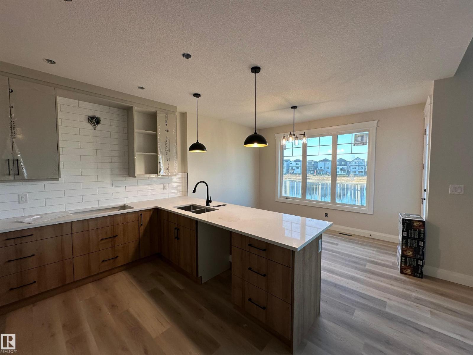 19034 20a Ave Nw, Edmonton, Alberta  T6M 3A7 - Photo 6 - E4457371