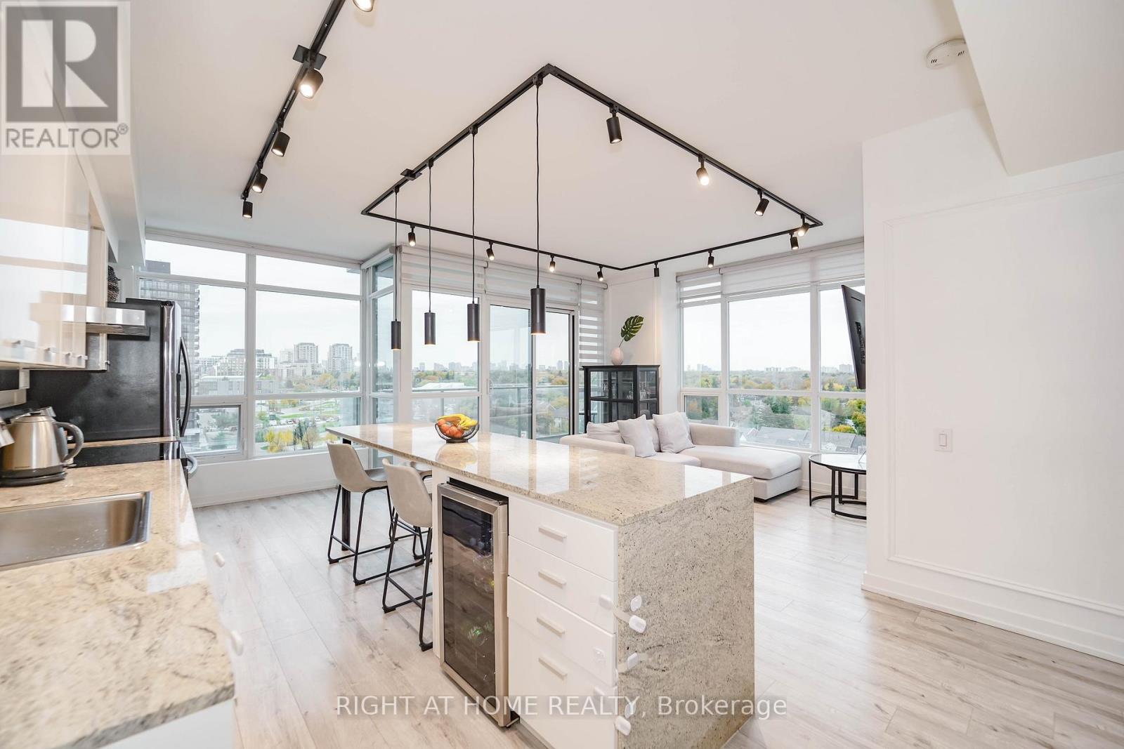 Ph02 - 15 Singer Court, Toronto, Ontario  M2K 0B1 - Photo 3 - C12539700