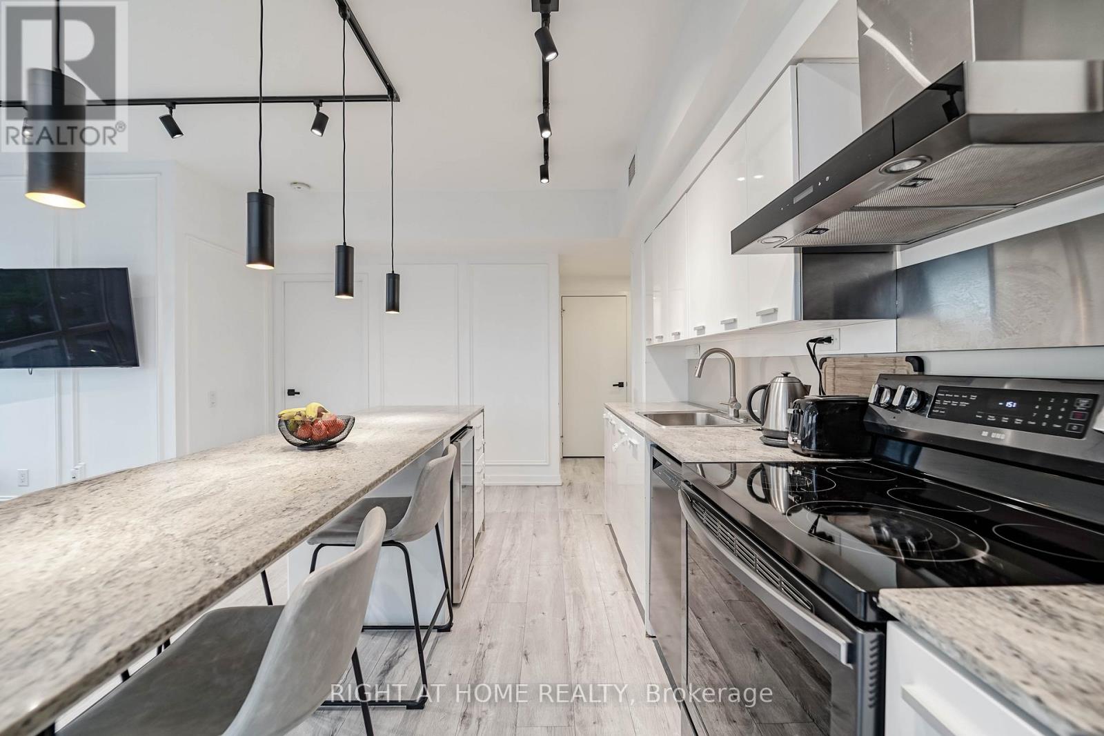 Ph02 - 15 Singer Court, Toronto, Ontario  M2K 0B1 - Photo 30 - C12539700