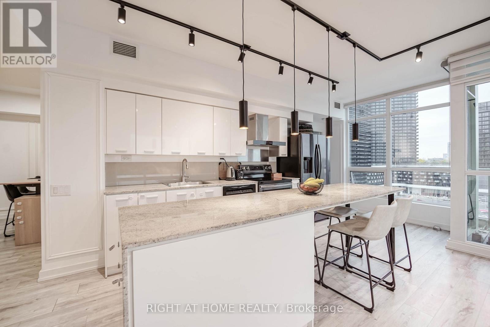 Ph02 - 15 Singer Court, Toronto, Ontario  M2K 0B1 - Photo 5 - C12539700