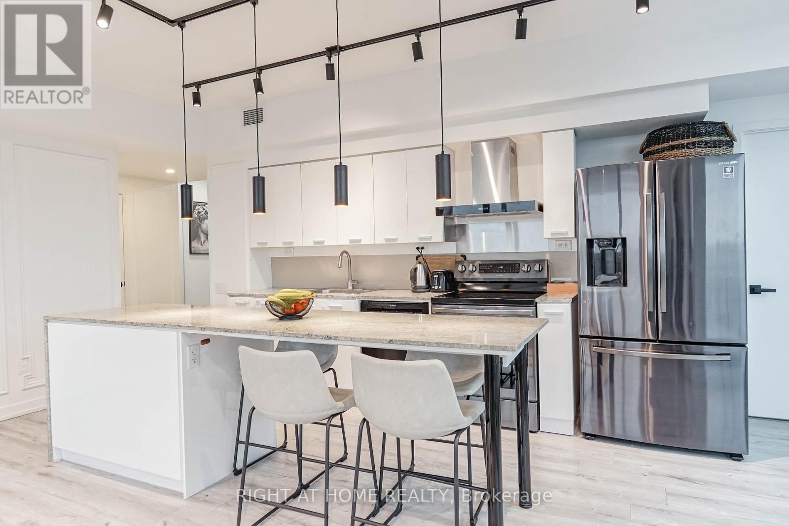 Ph02 - 15 Singer Court, Toronto, Ontario  M2K 0B1 - Photo 6 - C12539700