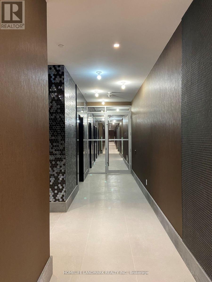 1012 - 8 Widmer Street, Toronto, Ontario  M5V 0W6 - Photo 2 - C12539712