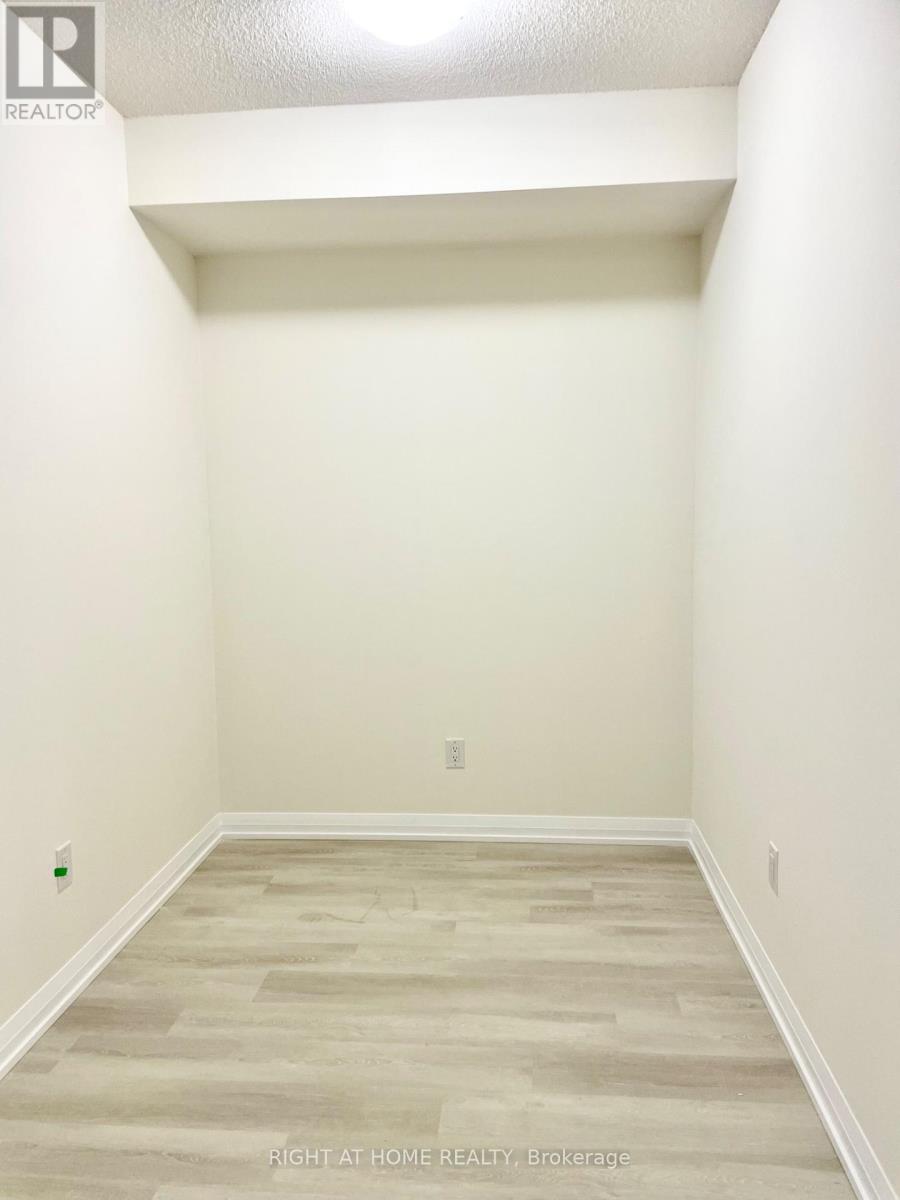 1405 - 3260 Sheppard Avenue E, Toronto, Ontario  M1T 3K3 - Photo 12 - E12539726