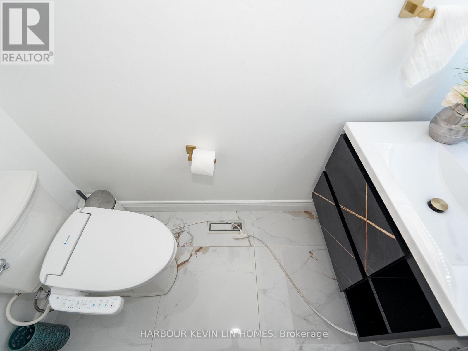 43 Piccadilly Road, Richmond Hill, Ontario  L4B 1S9 - Photo 22 - N12539728