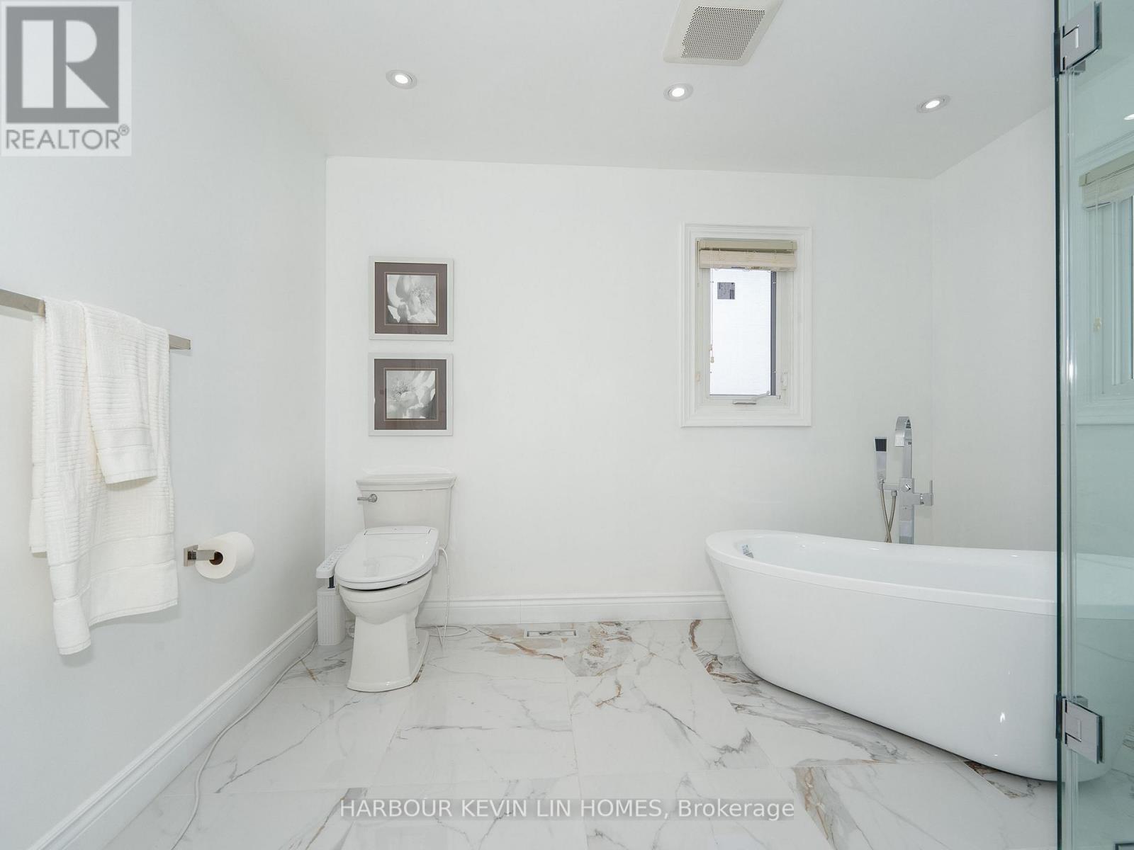 43 Piccadilly Road, Richmond Hill, Ontario  L4B 1S9 - Photo 29 - N12539728