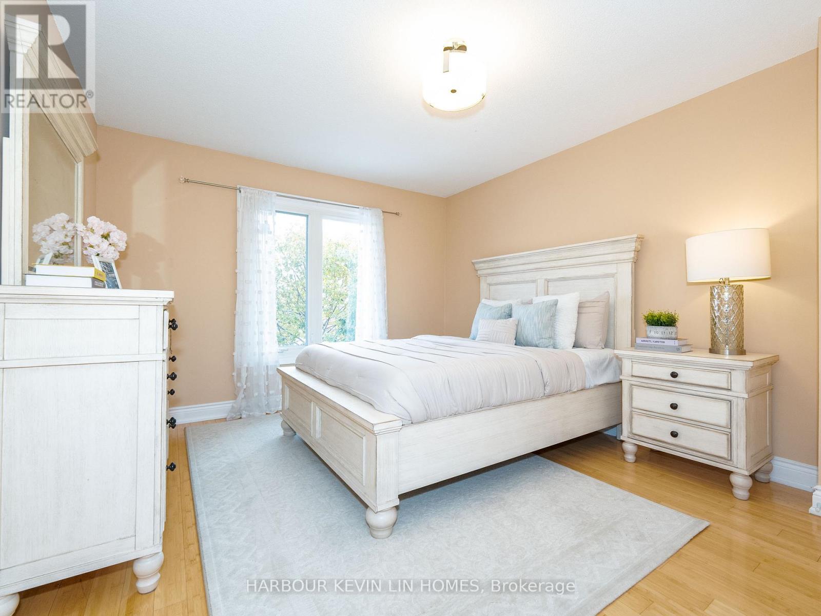 43 Piccadilly Road, Richmond Hill, Ontario  L4B 1S9 - Photo 32 - N12539728