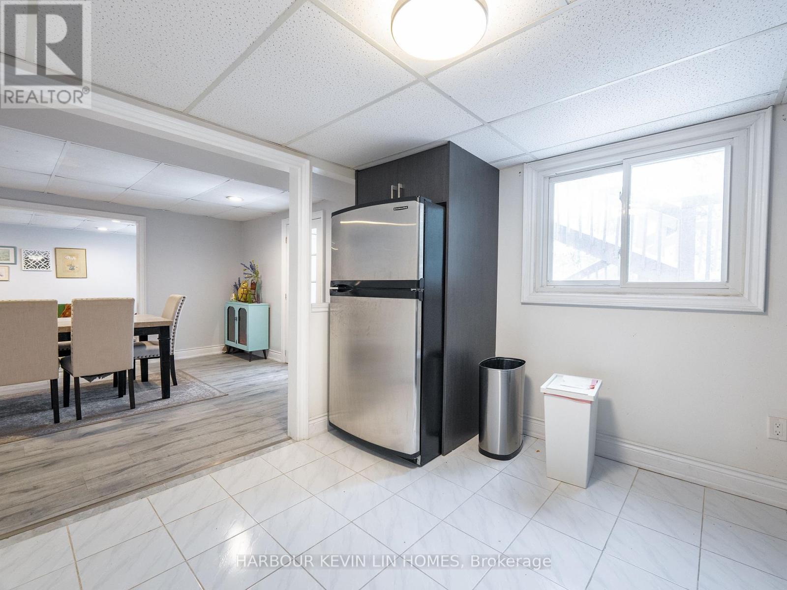 43 Piccadilly Road, Richmond Hill, Ontario  L4B 1S9 - Photo 43 - N12539728