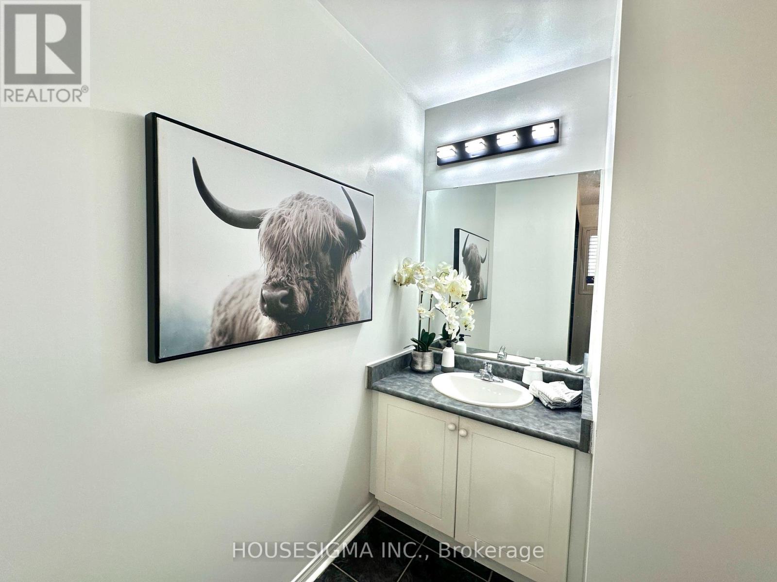 77 Beavervalley Drive, Brampton, Ontario  L7A 3R3 - Photo 17 - W12539706