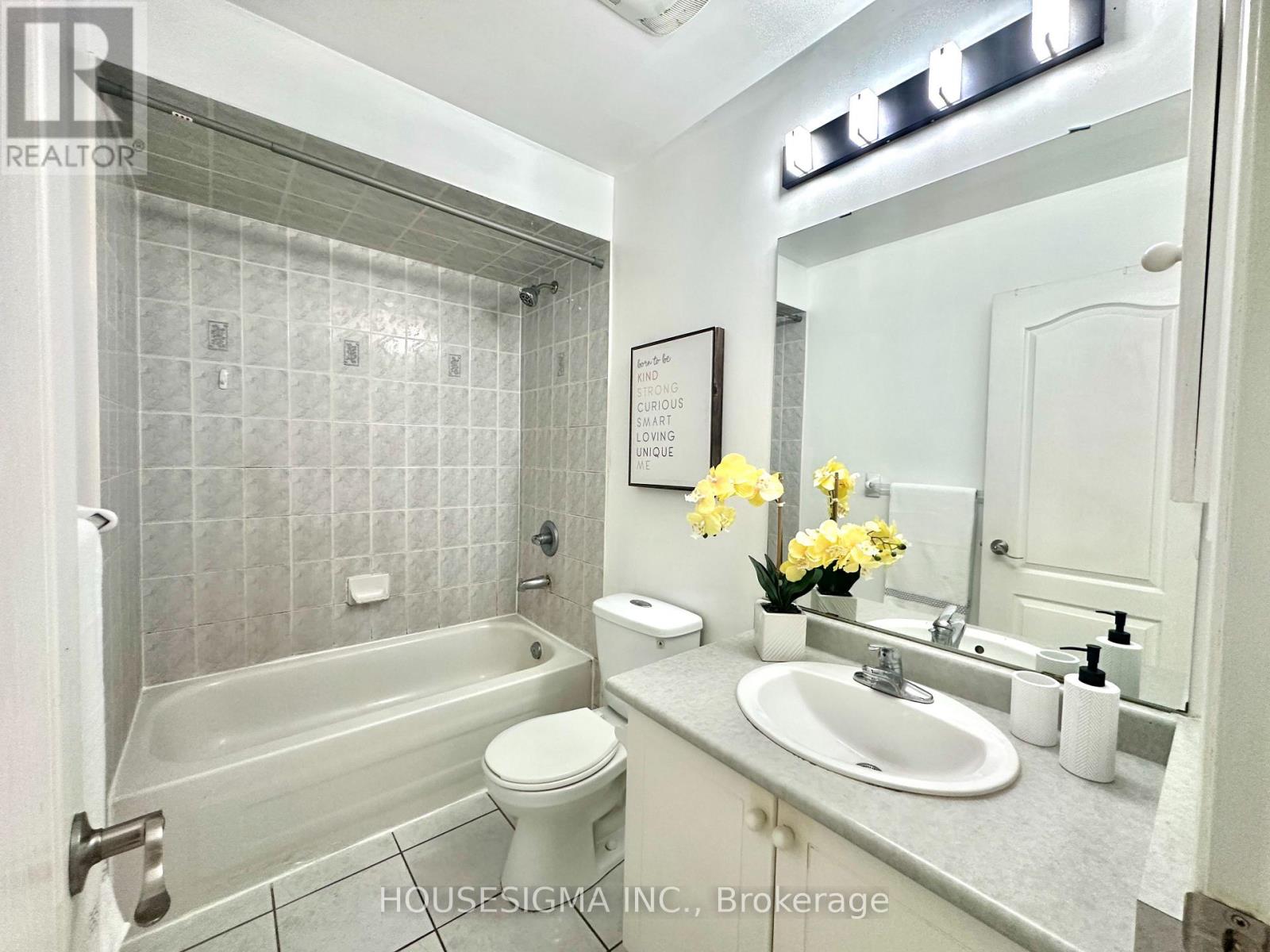 77 Beavervalley Drive, Brampton, Ontario  L7A 3R3 - Photo 22 - W12539706