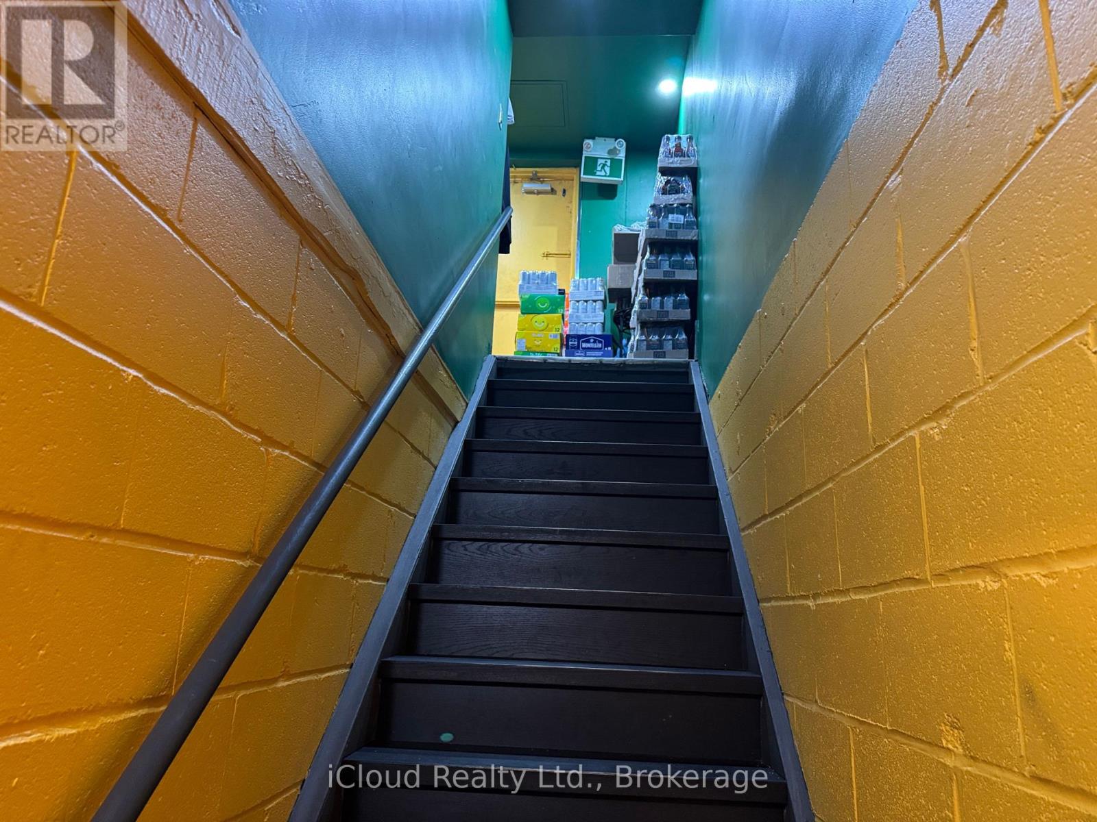 1178 The Queensway, Toronto, Ontario  M8Z 1R5 - Photo 19 - W12539714