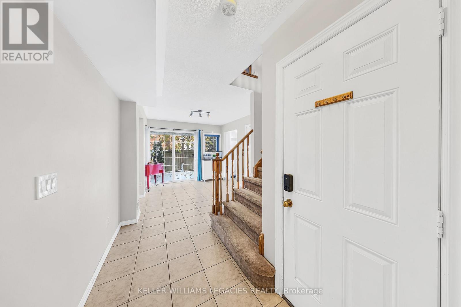 9 Rock Haven Lane, Brampton, Ontario  L6X 0H2 - Photo 3 - W12539718