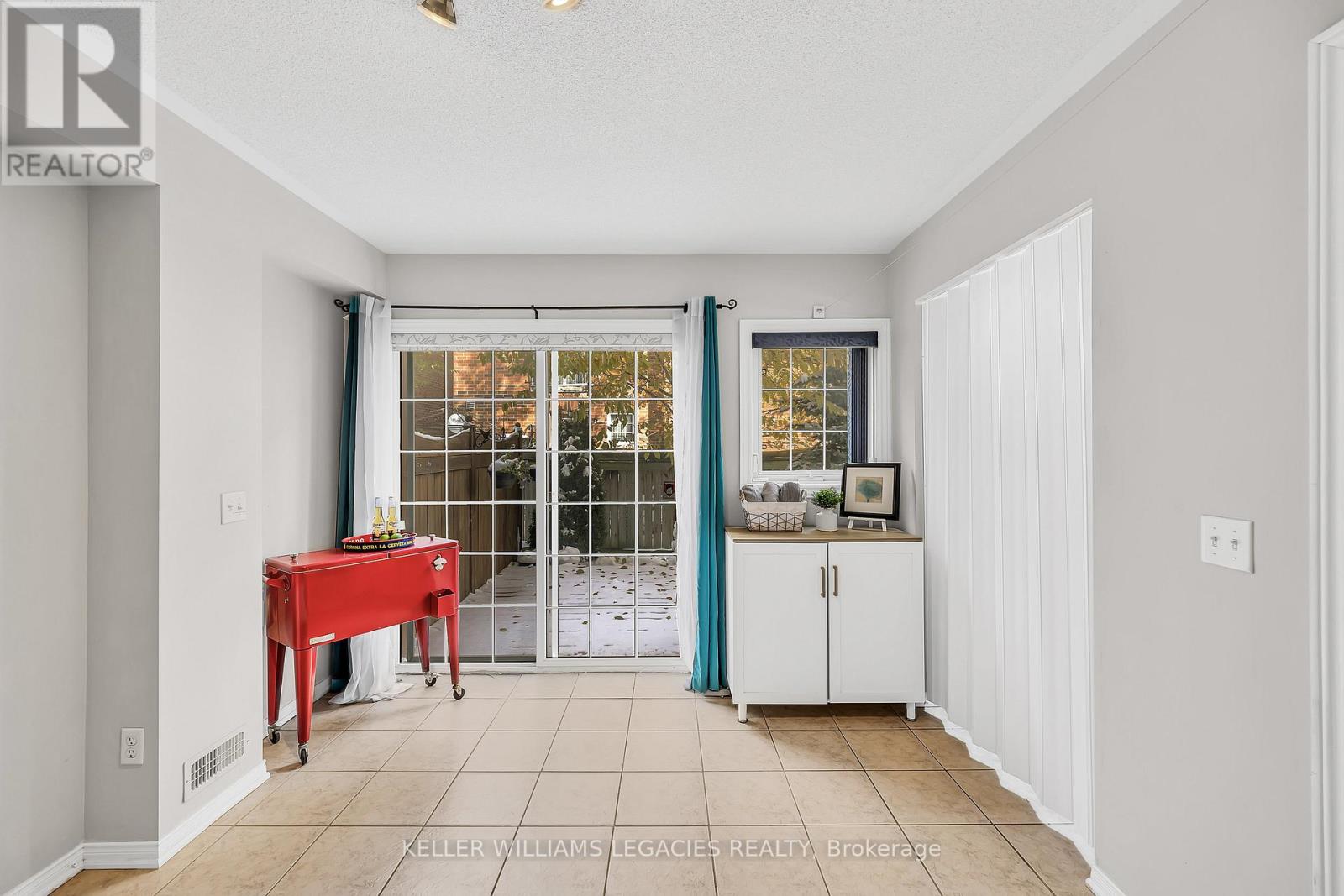 9 Rock Haven Lane, Brampton, Ontario  L6X 0H2 - Photo 7 - W12539718