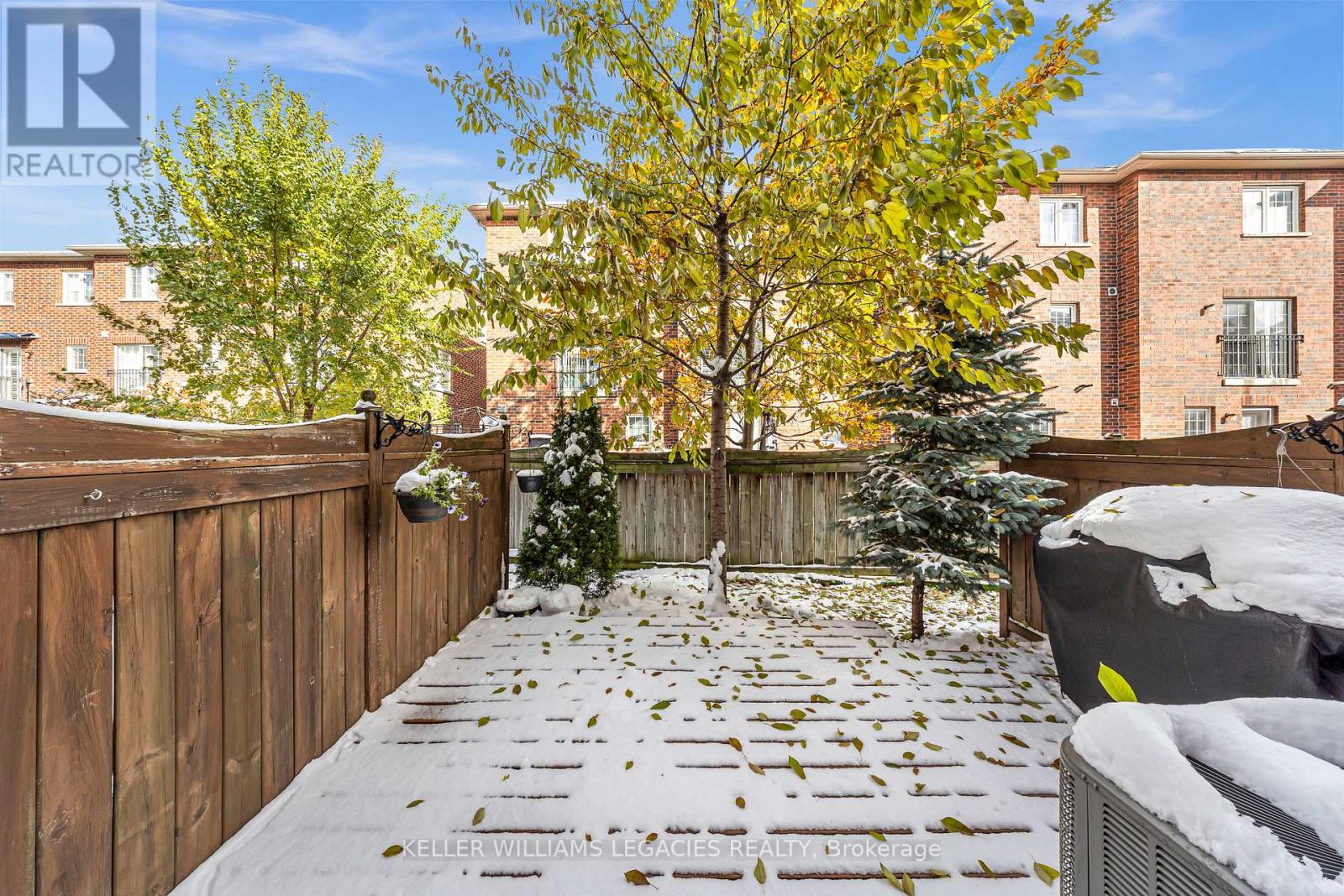 9 Rock Haven Lane, Brampton, Ontario  L6X 0H2 - Photo 8 - W12539718