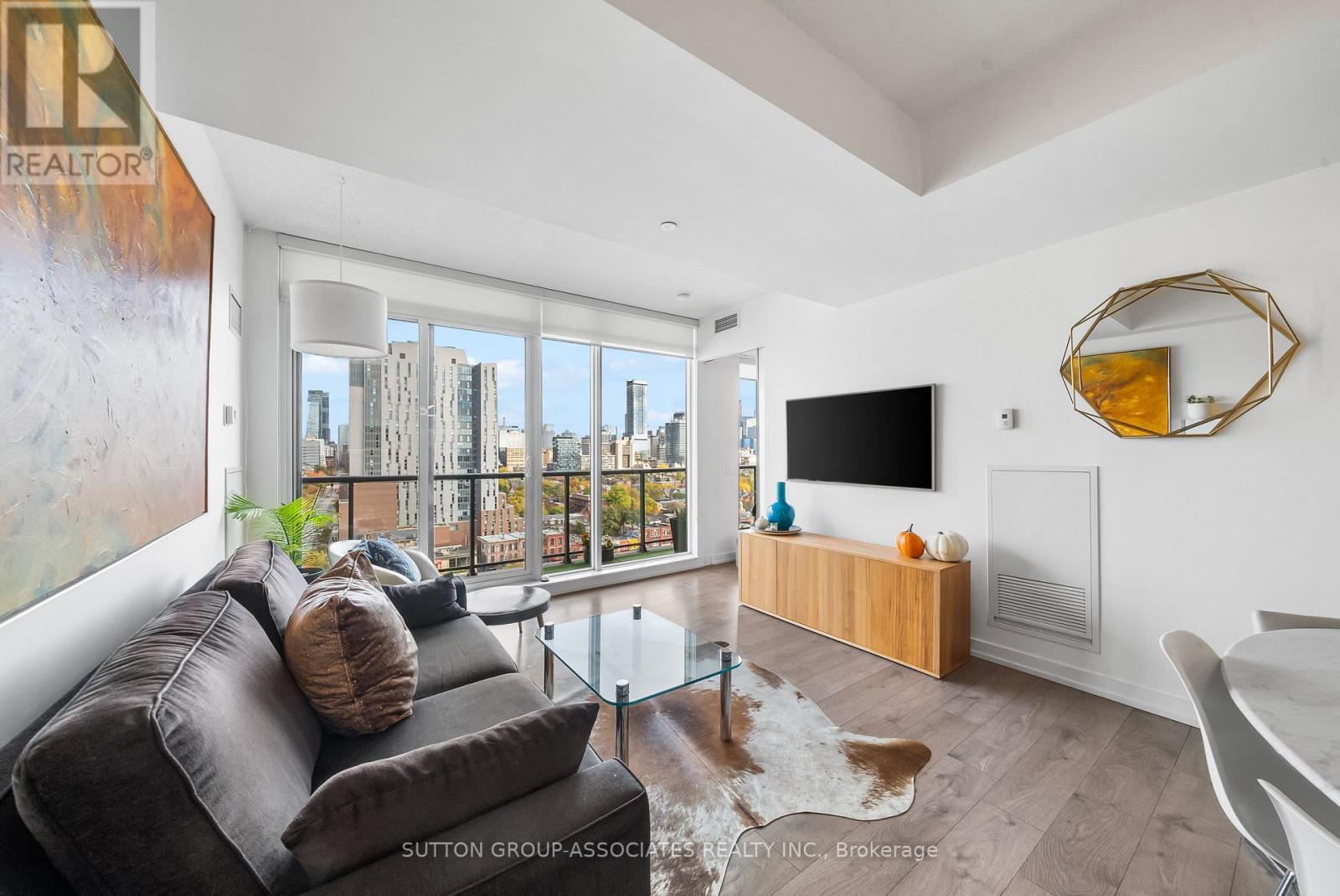 1521 - 297 College Street, Toronto, Ontario  M5T 0C2 - Photo 3 - C12508418