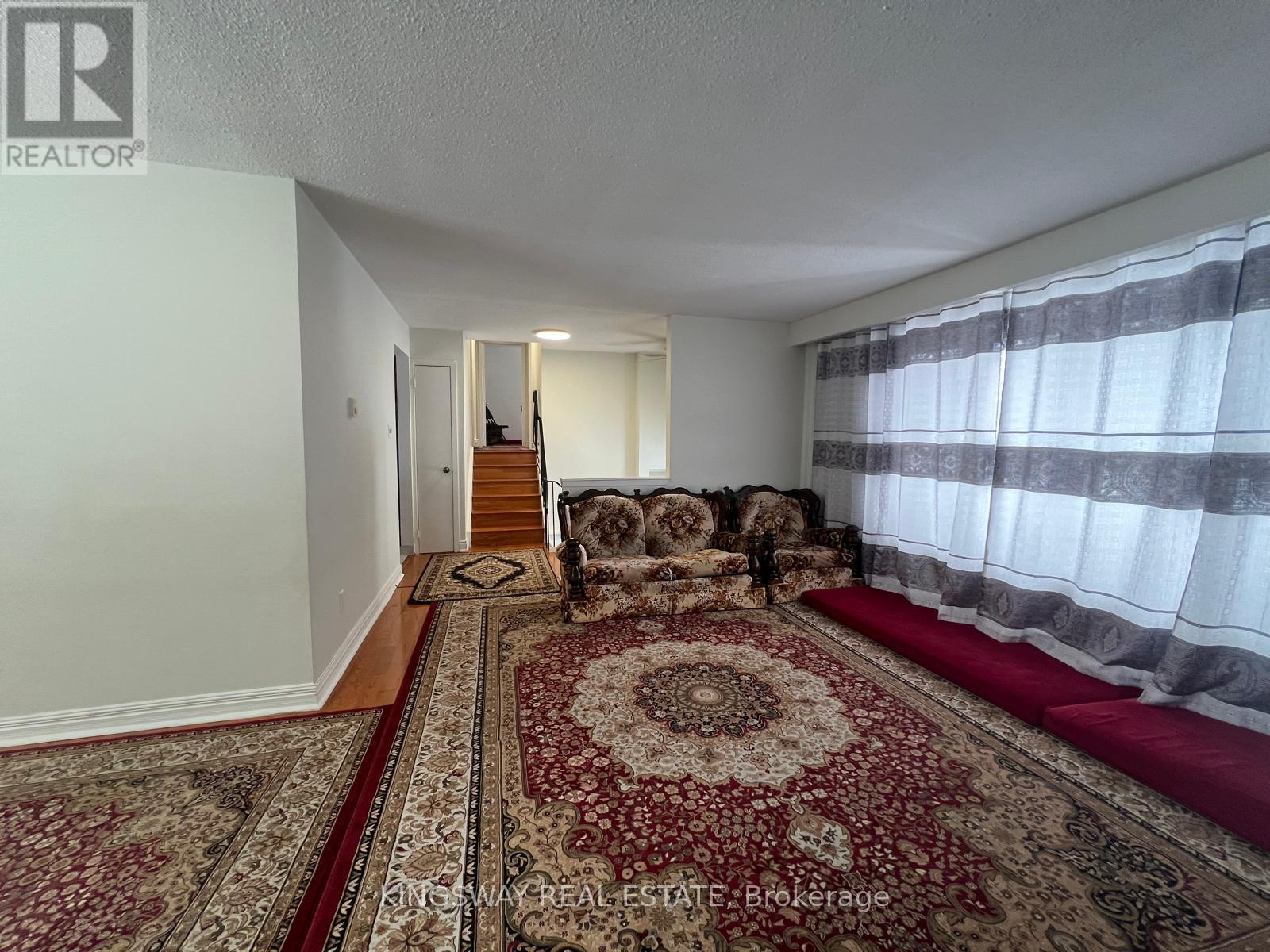 100 RIVER DRIVE, East Gwillimbury, Ontario