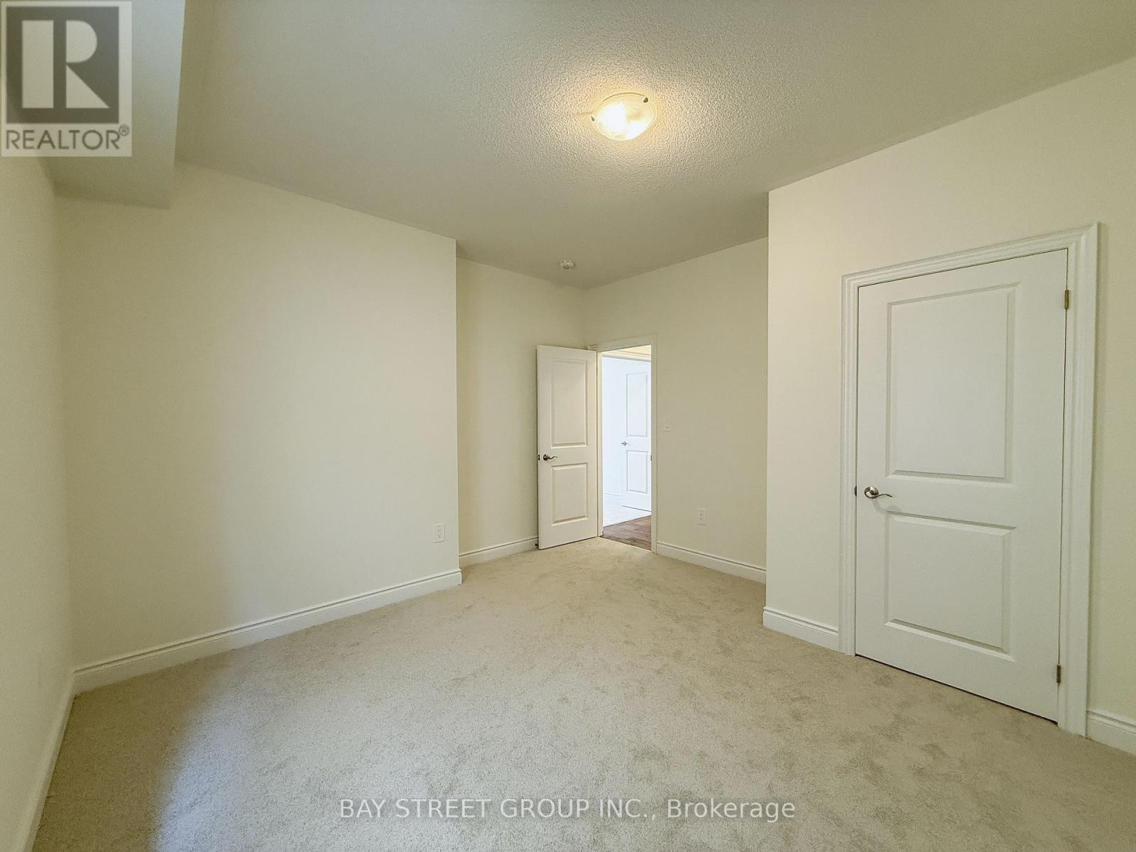 18 Shelson Place, Georgina, Ontario  L0E 1R0 - Photo 19 - N12539738