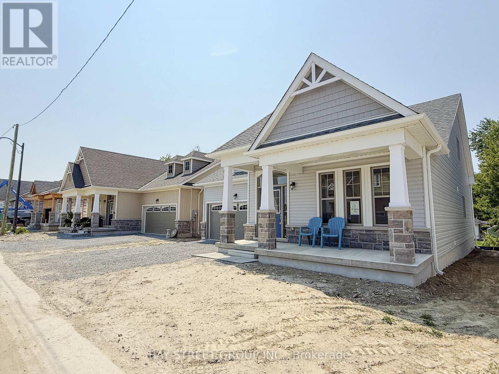 18 Shelson Place, Georgina, Ontario  L0E 1R0 - Photo 2 - N12539738