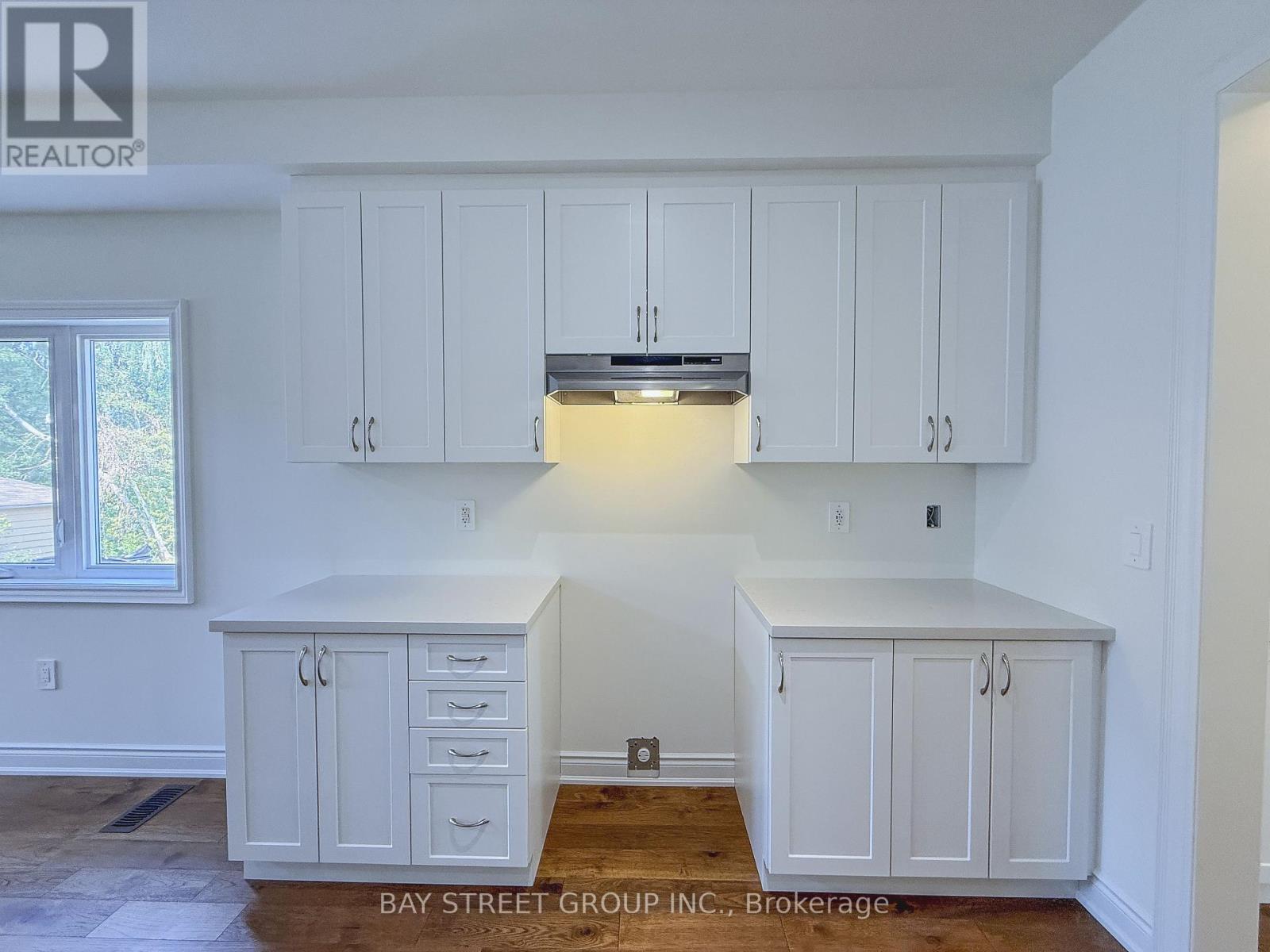 18 Shelson Place, Georgina, Ontario  L0E 1R0 - Photo 9 - N12539738