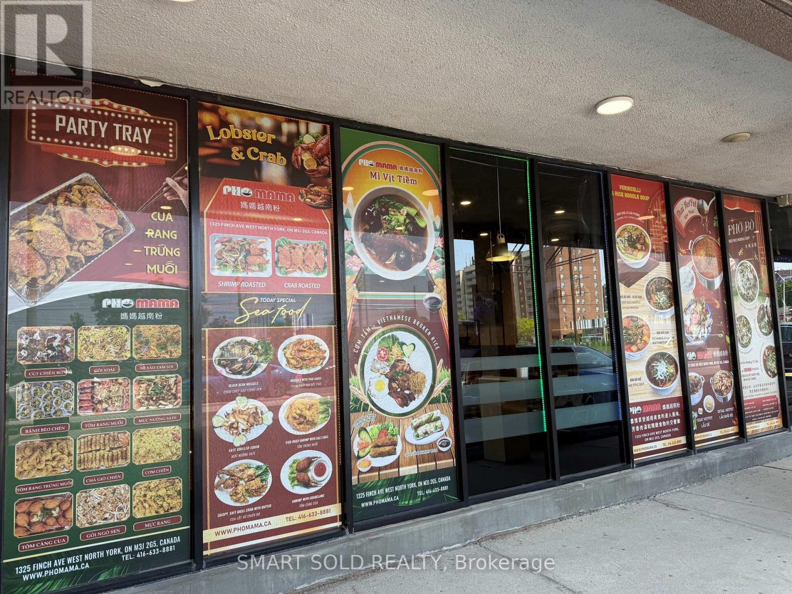 1325 Finch Avenue W, Toronto, Ontario  M3J 2G6 - Photo 3 - W12539736