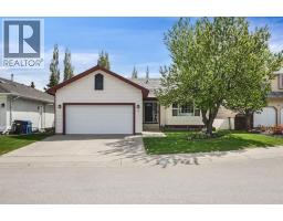 11 Strathmore Lakes Crescent Strathmore Lakes Estates