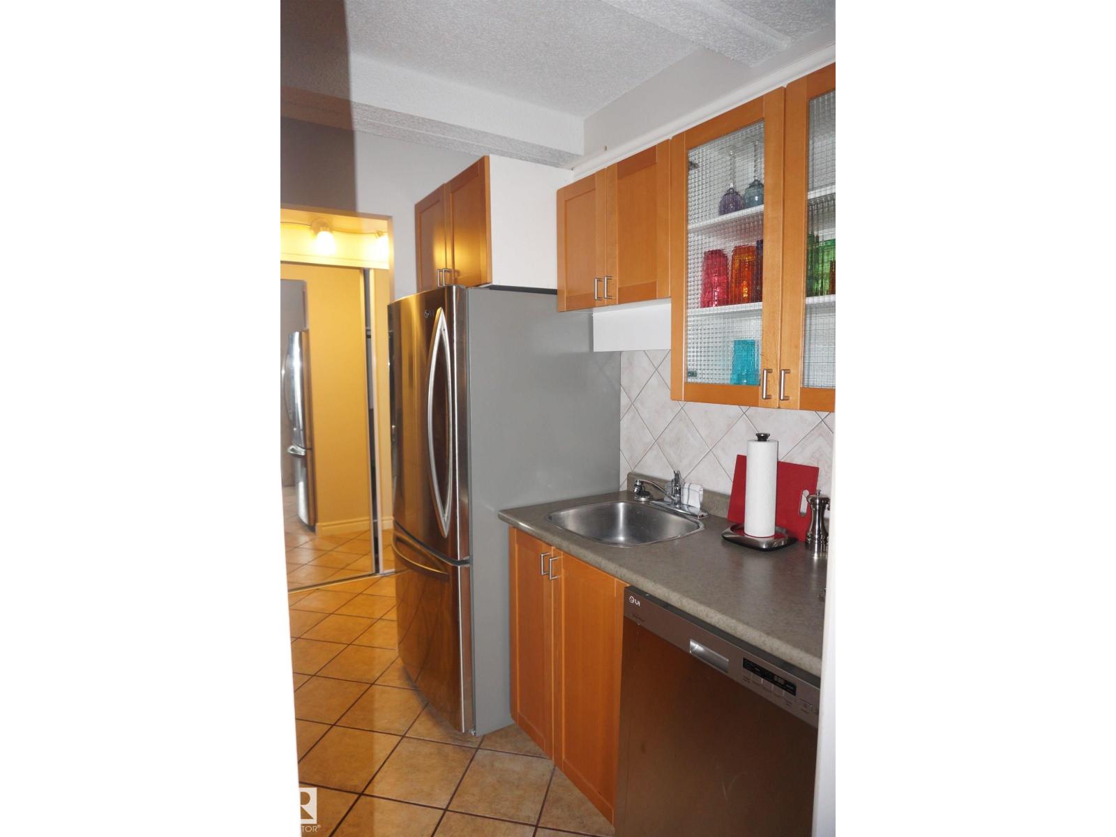 #1703 9918 101 St Nw, Edmonton, Alberta  T5K 2L1 - Photo 9 - E4465539