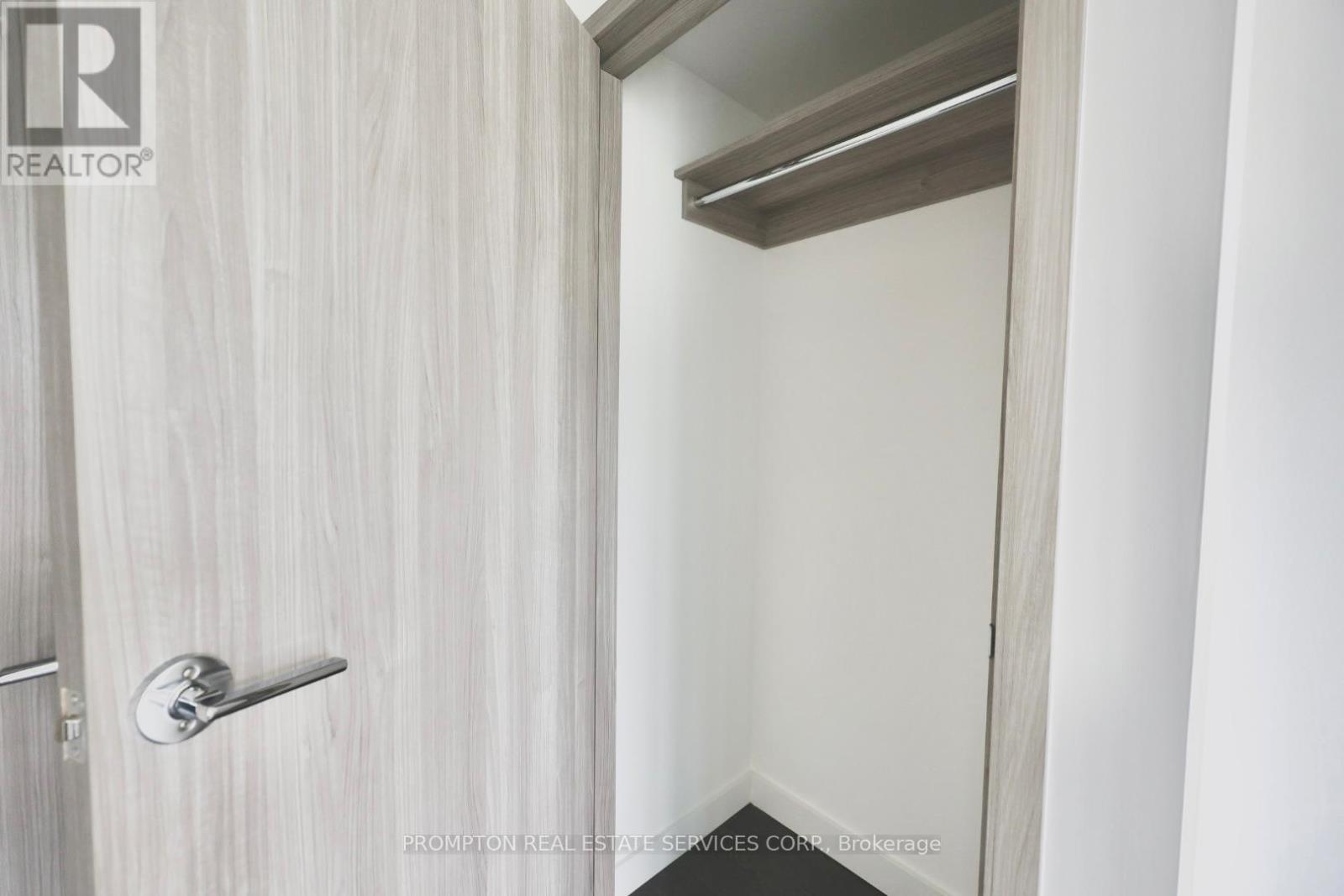 1901 - 1 Concord Cityplace Way, Toronto, Ontario  M5V 0X3 - Photo 14 - C12539748