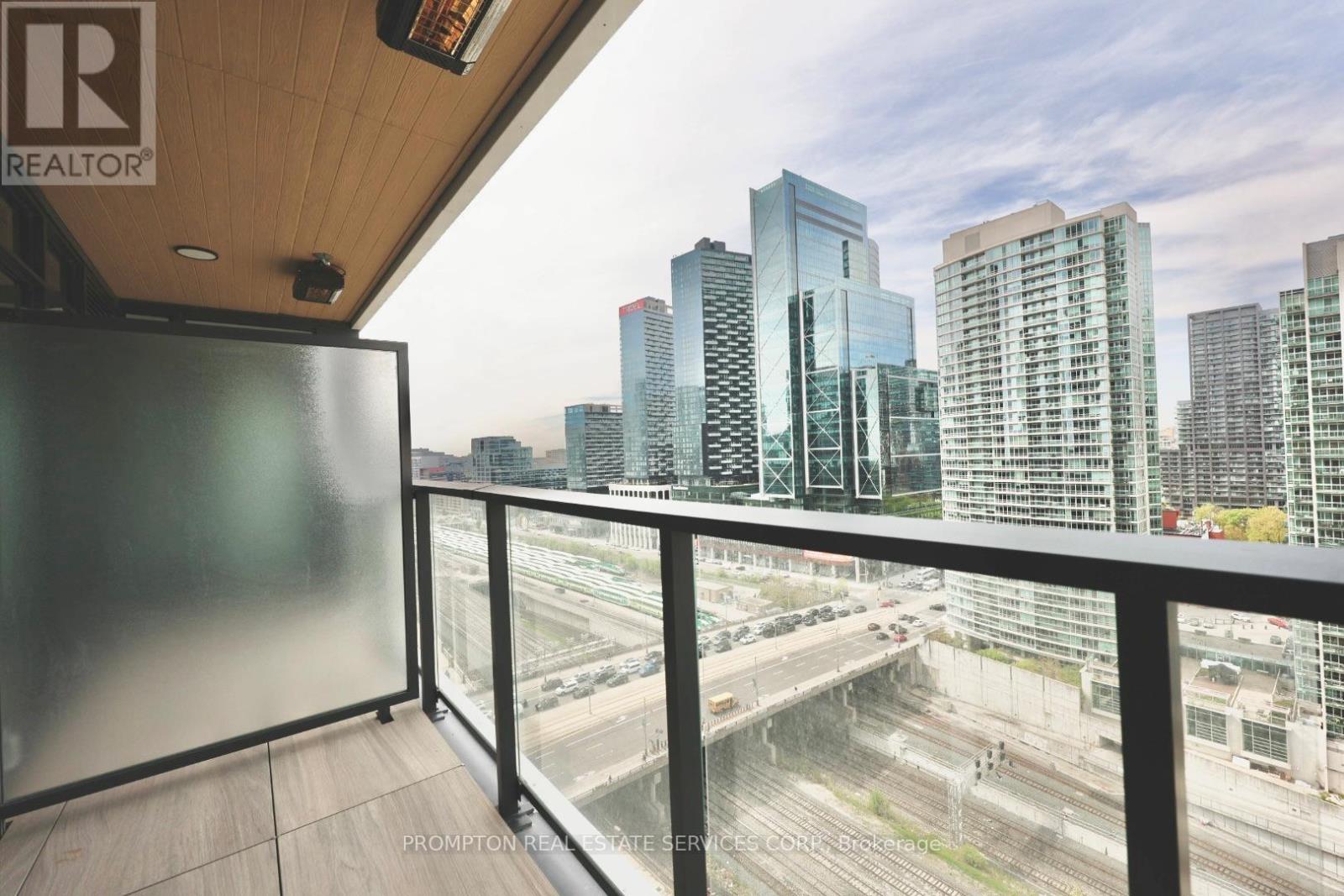 1901 - 1 Concord Cityplace Way, Toronto, Ontario  M5V 0X3 - Photo 26 - C12539748