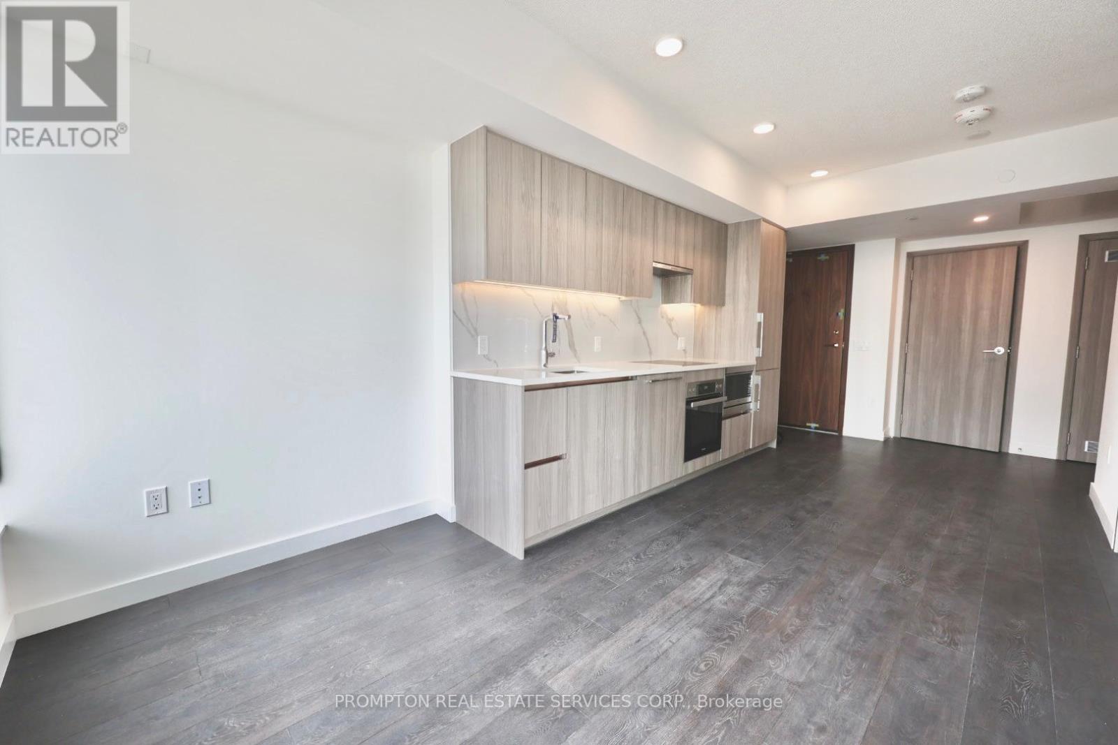 1901 - 1 Concord Cityplace Way, Toronto, Ontario  M5V 0X3 - Photo 5 - C12539748